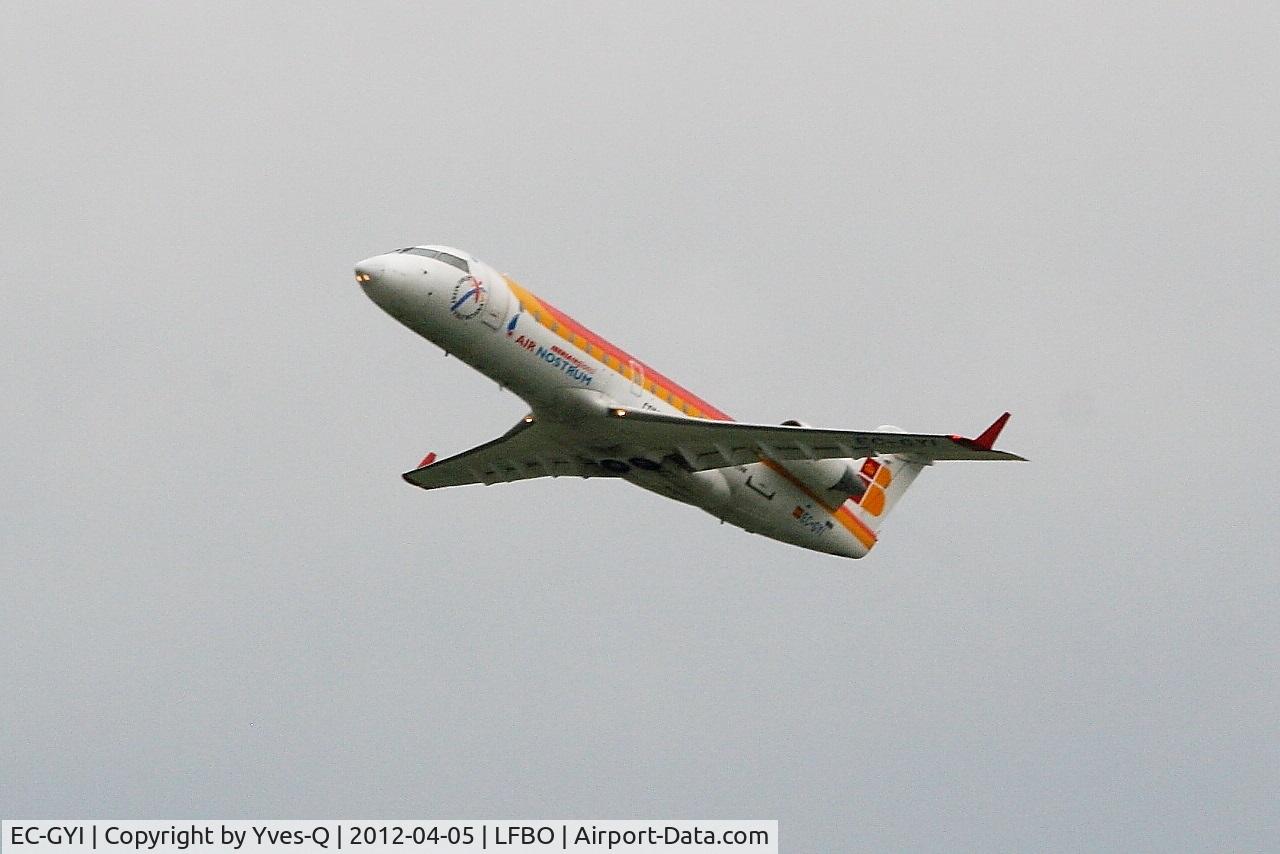 EC-GYI, 1998 Canadair CRJ-200ER (CL-600-2B19) C/N 7249, Canadair CRJ-200ER, Take-off Rwy 32R, Toulouse Blagnac Airport (LFBO-TLS)