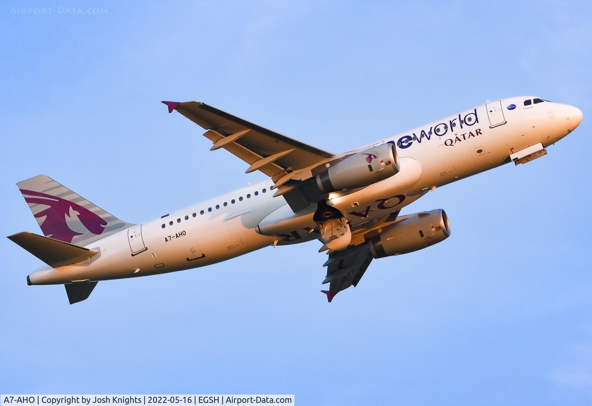 A7-AHO, 2011 Airbus A320-232 C/N 4810, Departing Norwich After Respray.