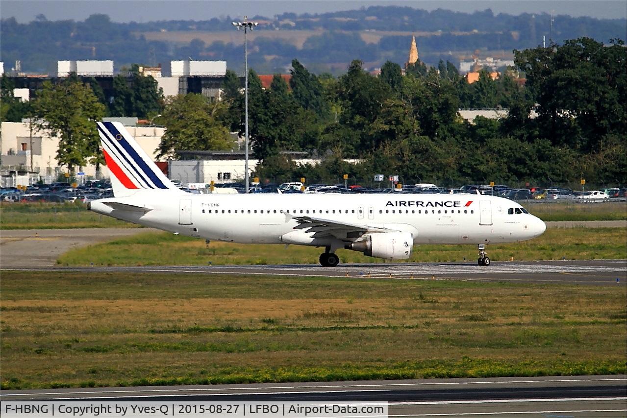 F-HBNG, 2011 Airbus A320-214 C/N 4747, Airbus A320-214, Lining up rwy 14L, Toulouse-Blagnac airport (LFBO-TLS)