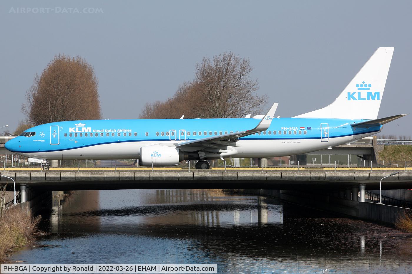 PH-BGA, 2008 Boeing 737-8K2 C/N 37593, at spl