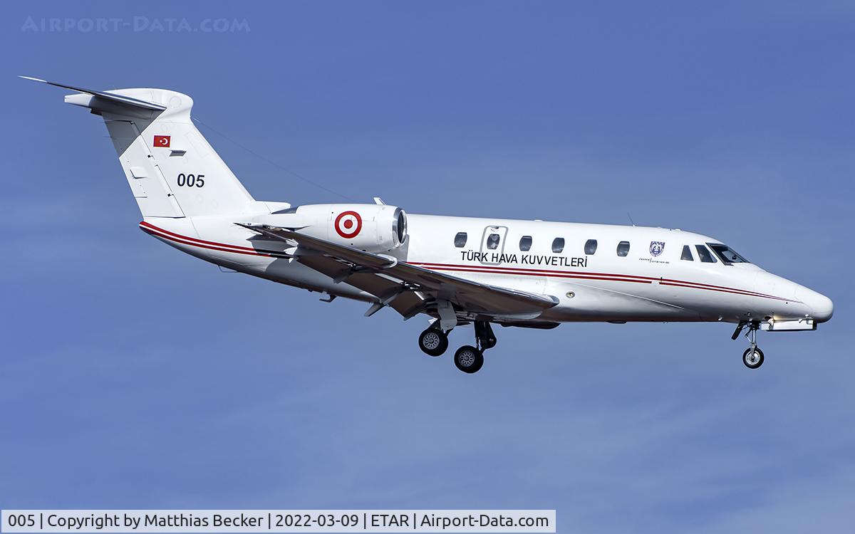 005, 1993 Cessna 650 Citation VII C/N 650-7026, 005/TuAF