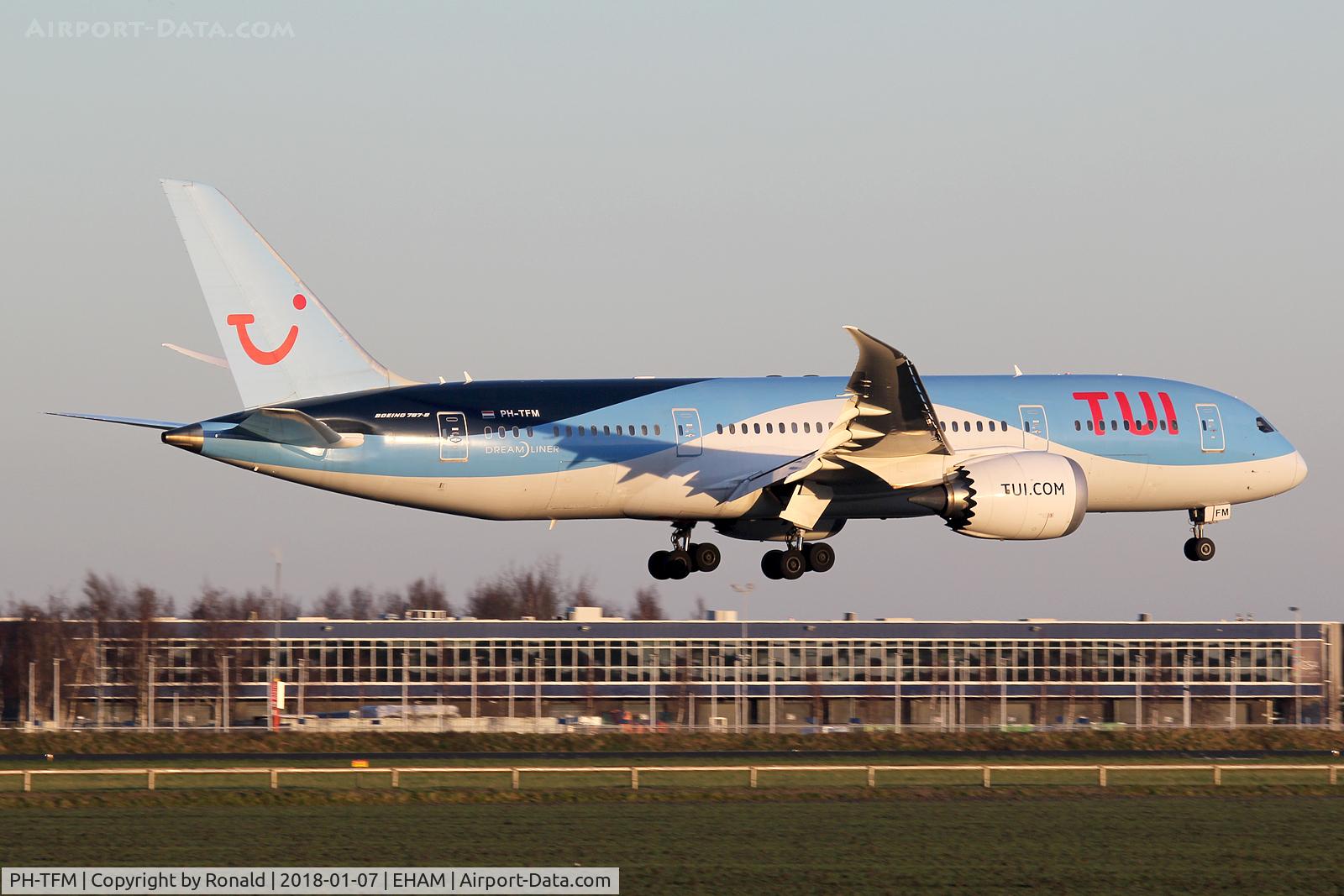 PH-TFM, 2015 Boeing 787-8 Dreamliner Dreamliner C/N 36429, at spl