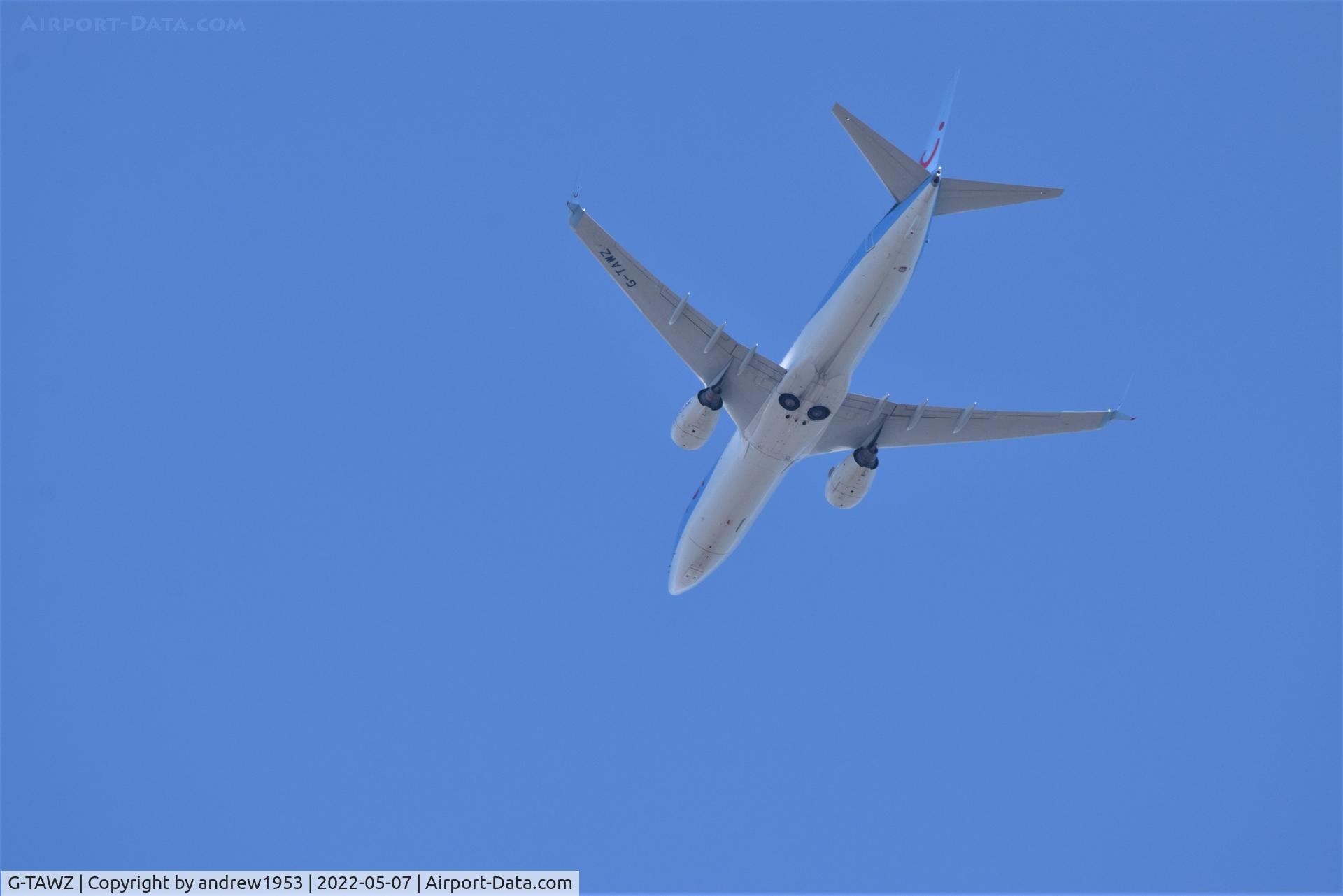 G-TAWZ, 2006 Boeing 737-86N C/N 32669, G-TAWZ over the Bristol Channel.