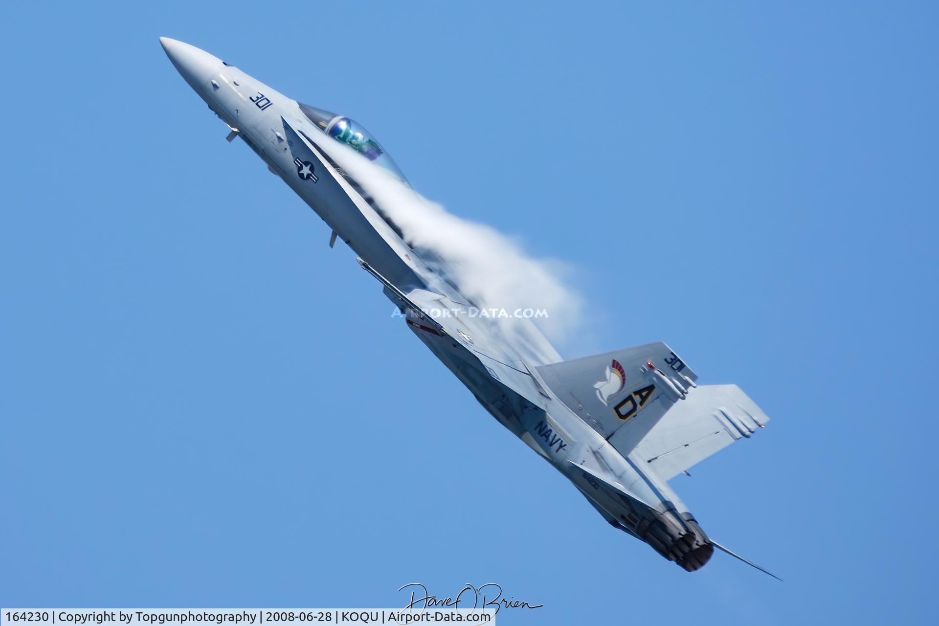 164230, 1991 McDonnell Douglas F/A-18C Hornet C/N 0993/C217, CATFISH pulling some vaps