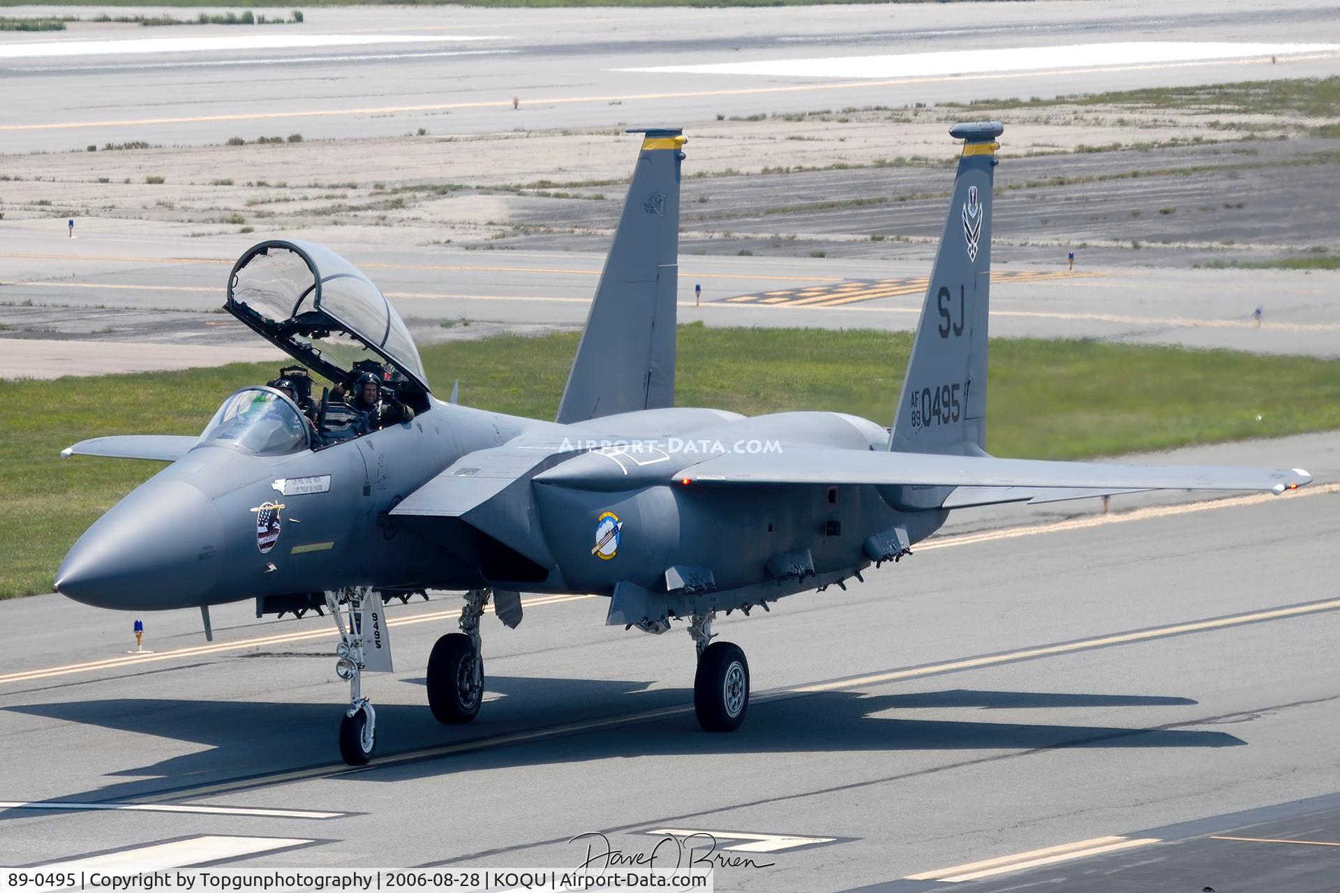 89-0495, 1989 McDonnell Douglas F-15E Strike Eagle C/N 1142/E117, taxiing by the crowd