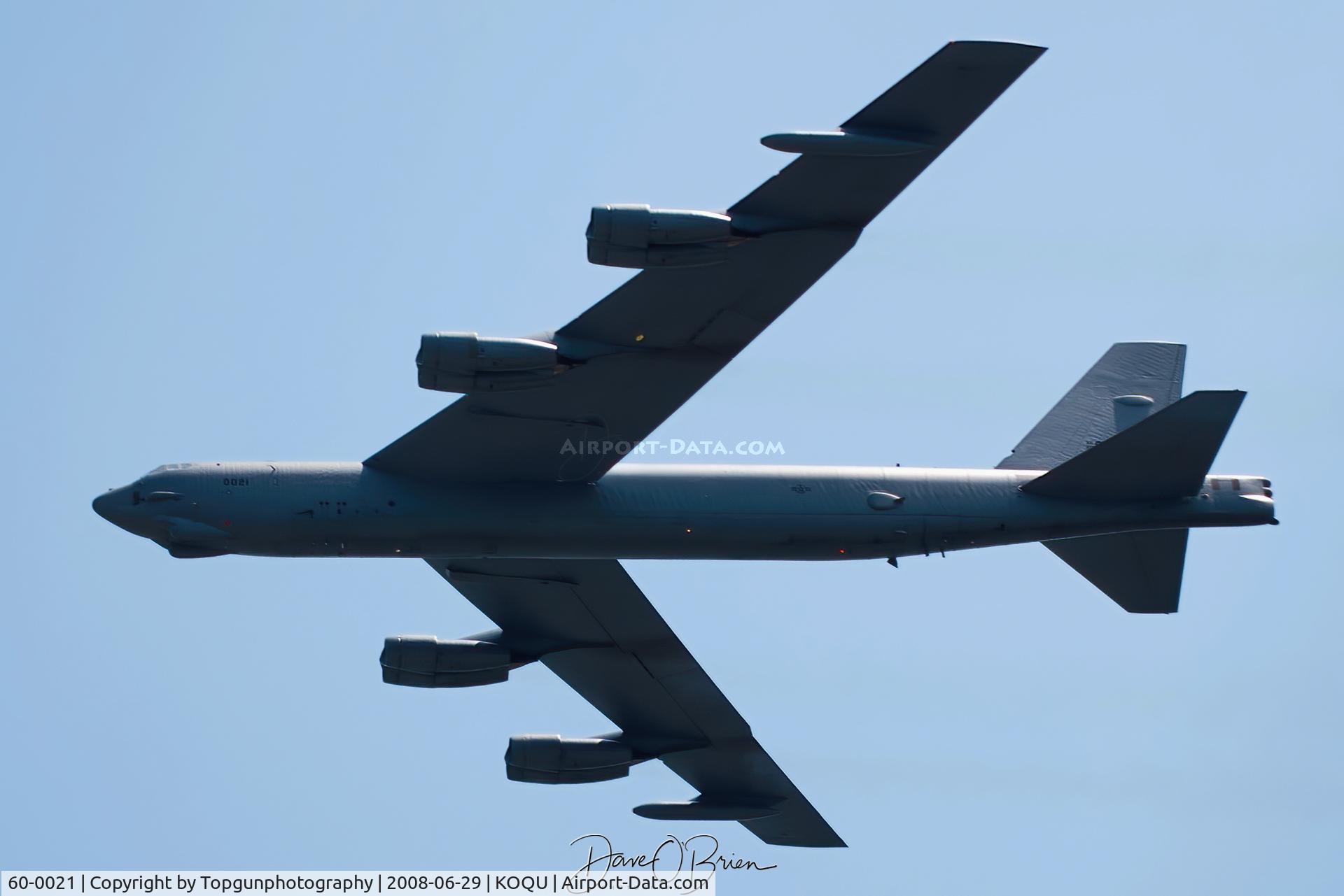 60-0021, 1960 Boeing B-52H Stratofortress C/N 464386, DEATH22 in for an overhead pass