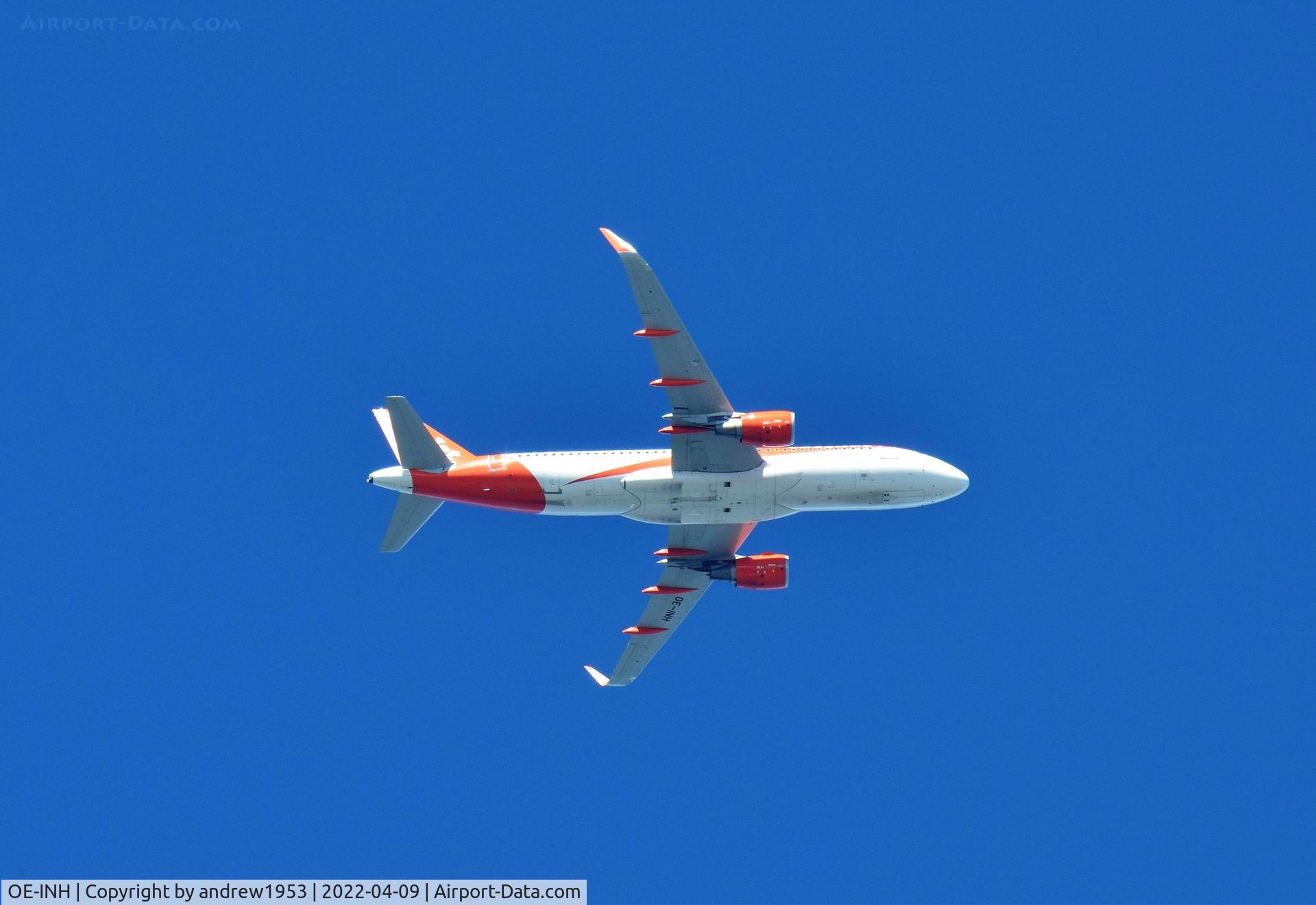 OE-INH, 2017 Airbus A320-214 C/N 7904, OE-INH over the Bristol Channel.