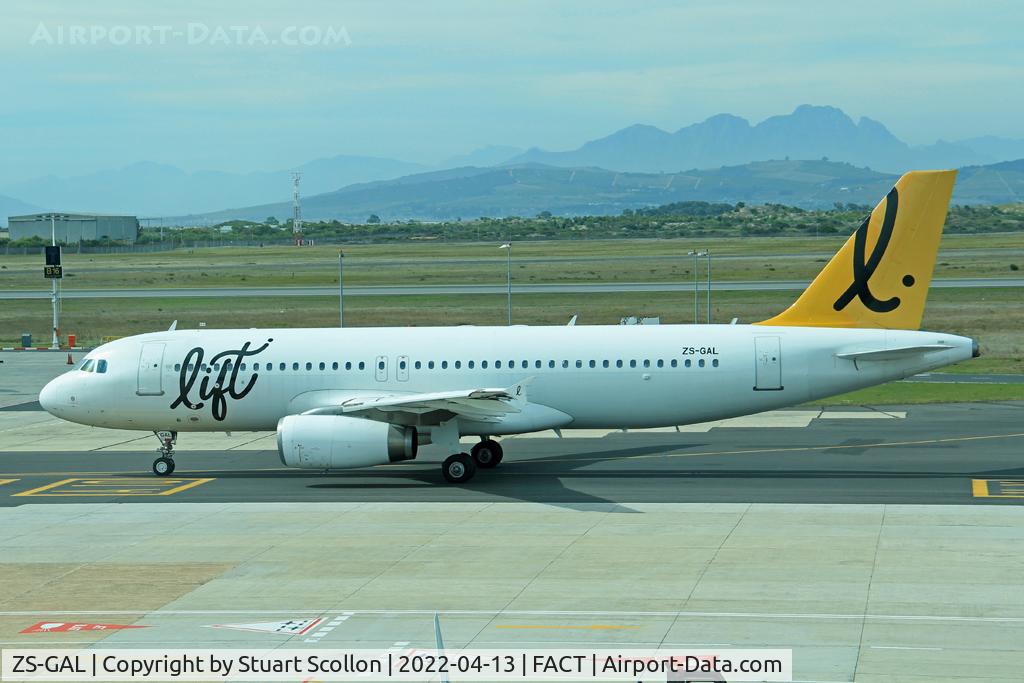 ZS-GAL, 1989 Airbus A320-231 C/N 64, New low cost airline Lift