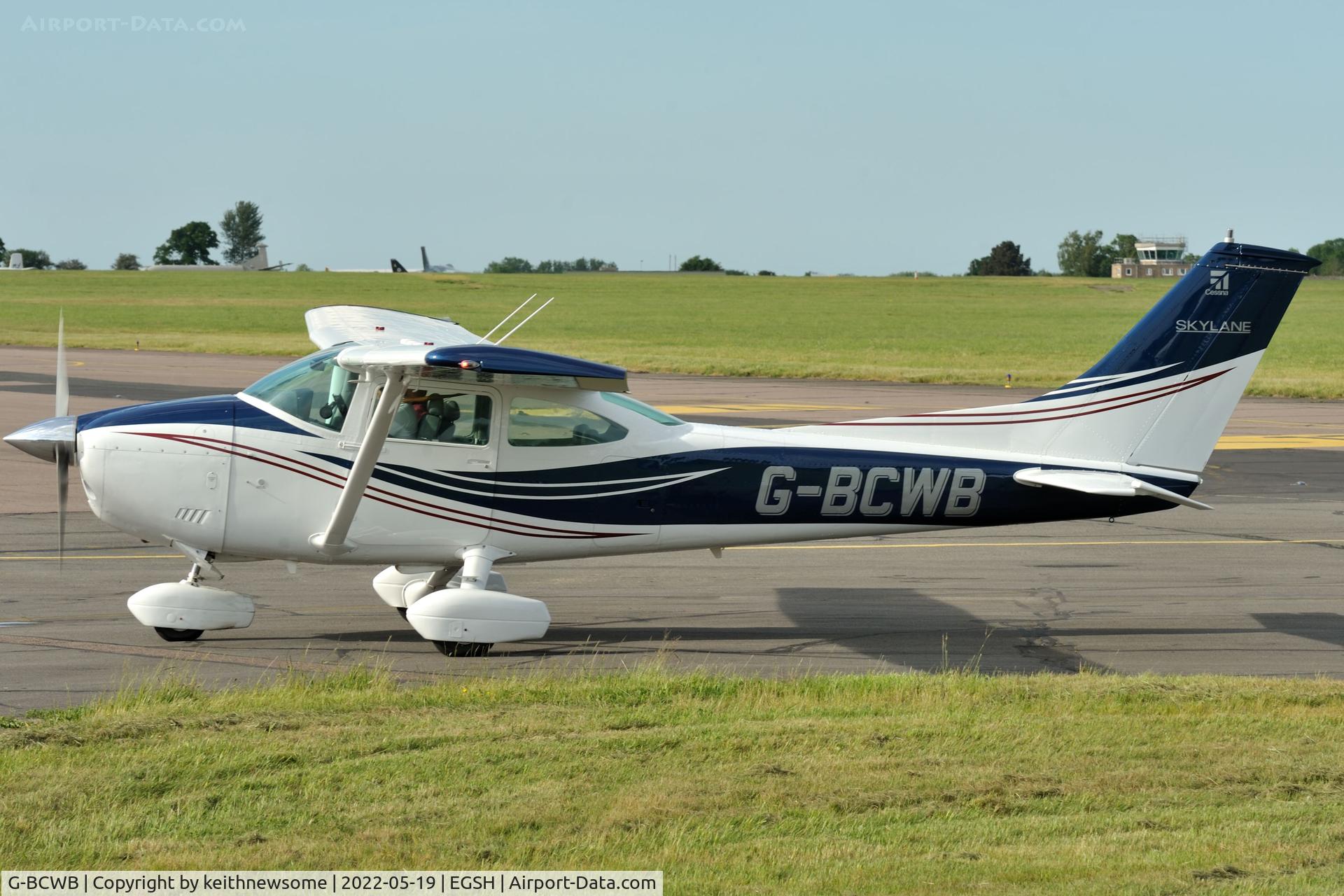 G-BCWB, 1975 Cessna 182P Skylane C/N 182-63566, Arriving at Norwich.