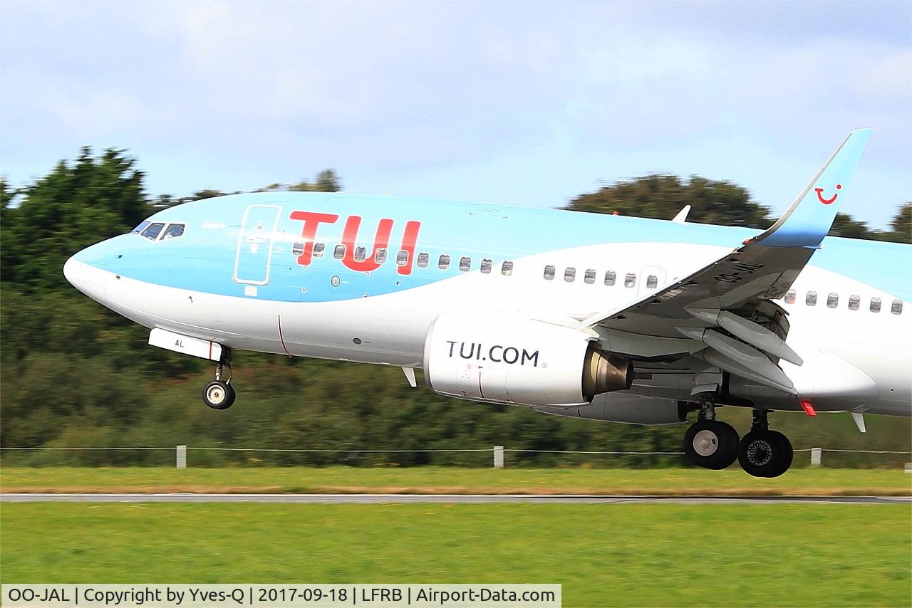 OO-JAL, 2004 Boeing 737-7K2 C/N 30668, Boeing 737-7K, Landing rwy 25L, Brest-Bretagne airport (LFRB-BES)