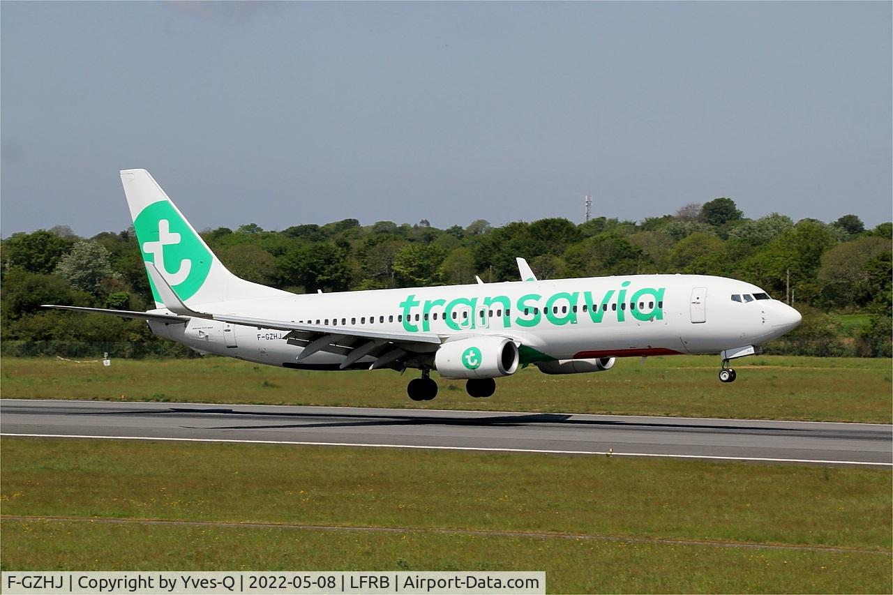 F-GZHJ, 2013 Boeing 737-86J C/N 37778, Boeing 737-86J, Landing rwy 07R, Brest-Bretagne Airport (LFRB-BES)
