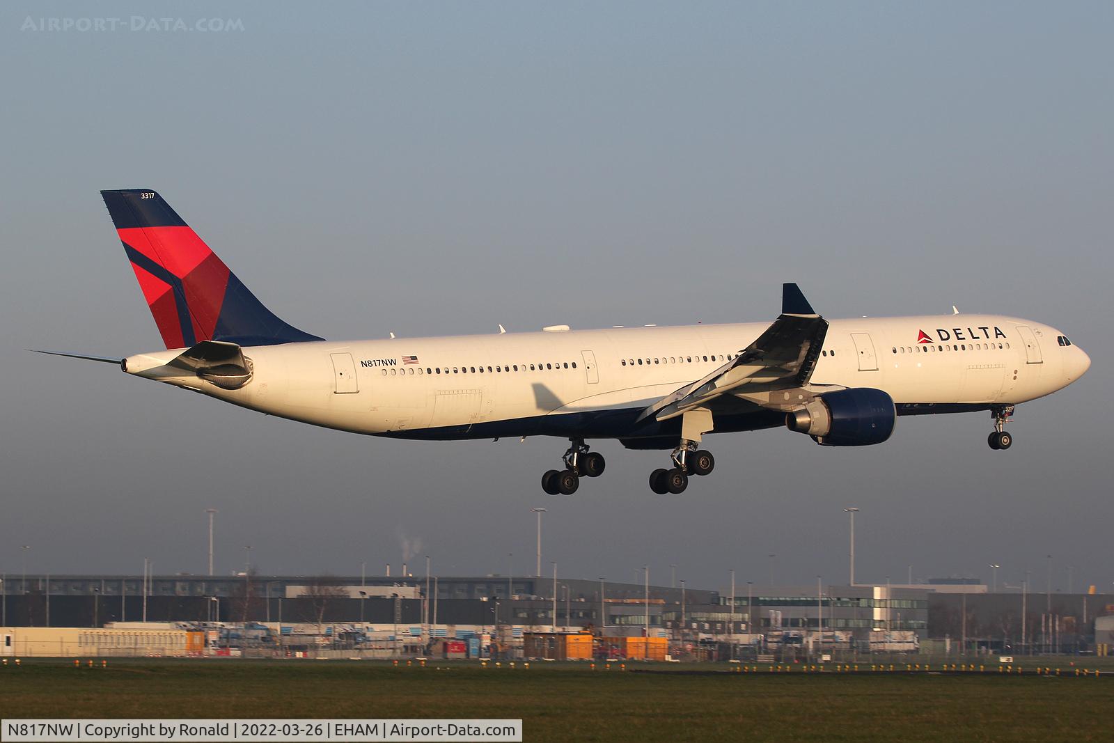 N817NW, 2007 Airbus A330-323 C/N 0843, at spl