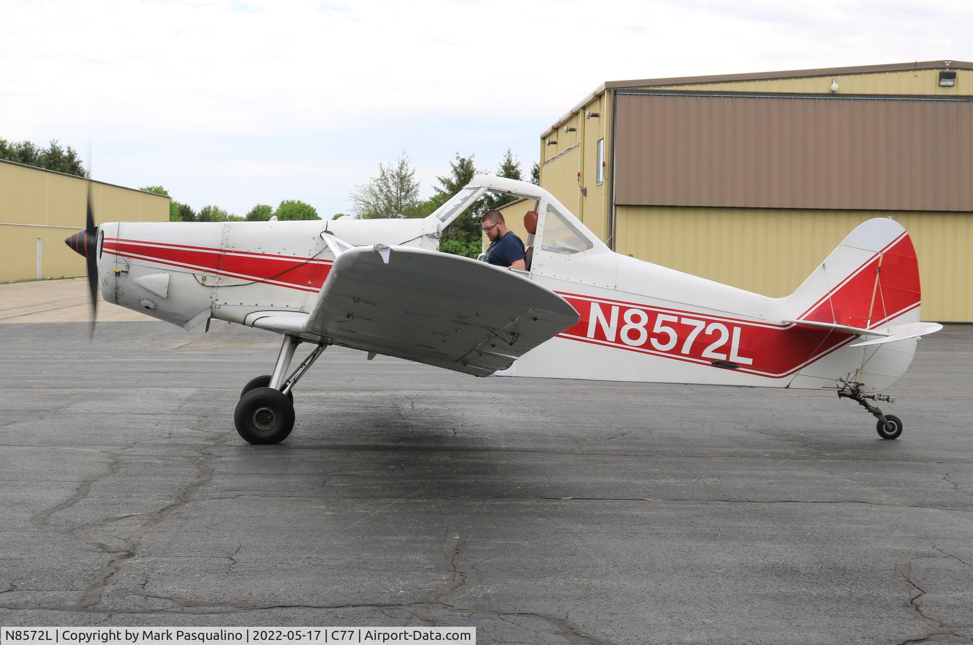 N8572L, 1969 Piper PA-25-235 C/N 25-4996, Piper PA-25-235