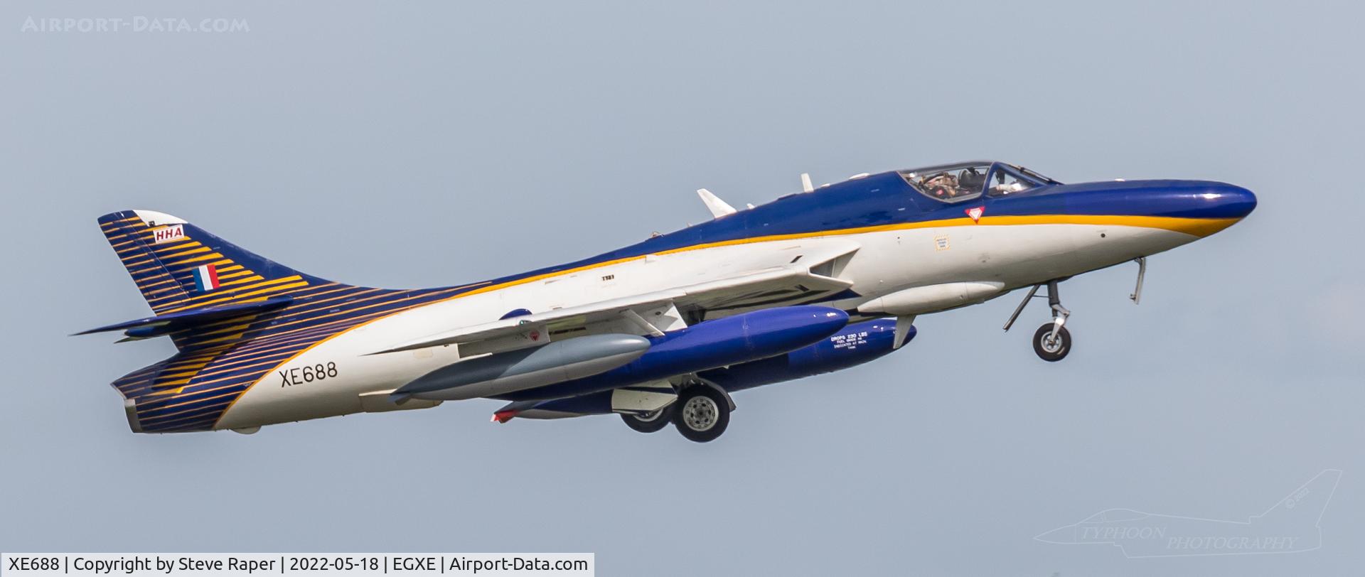 XE688, 1955 Hawker Hunter GA.11 C/N XE688, Departing RAF Leeming