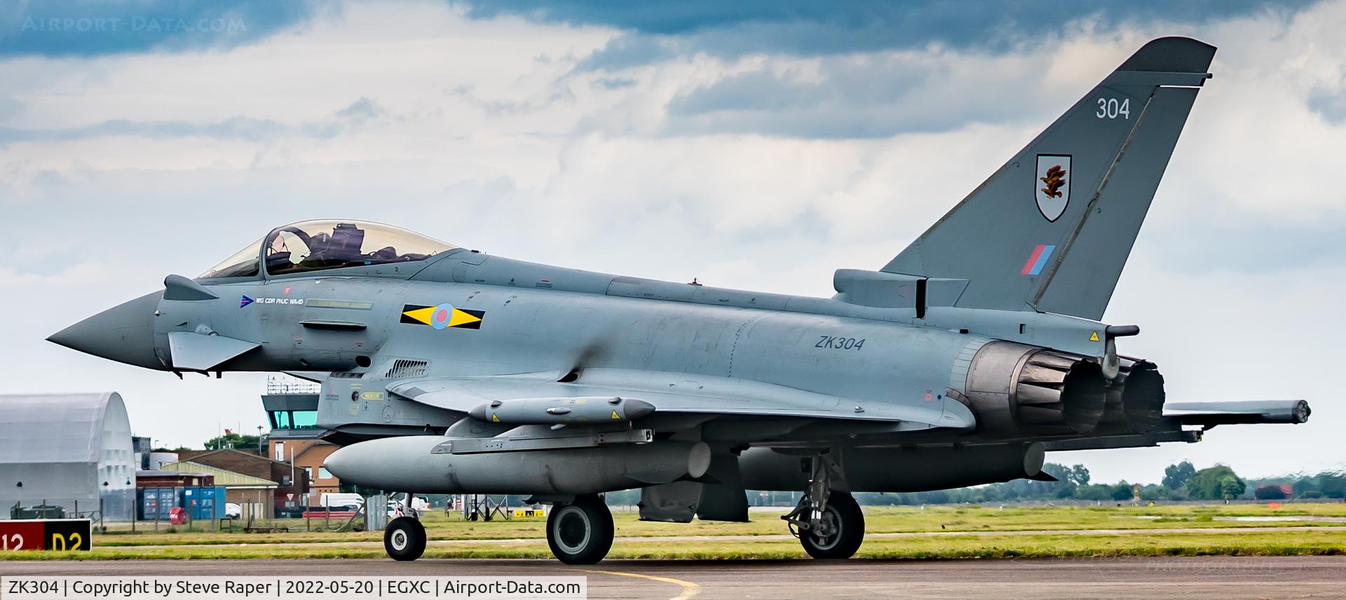 ZK304, 2009 Eurofighter EF-2000 Typhoon FGR4 C/N BS055/212, Taxying back ib after a sortie RAF Coningsby
