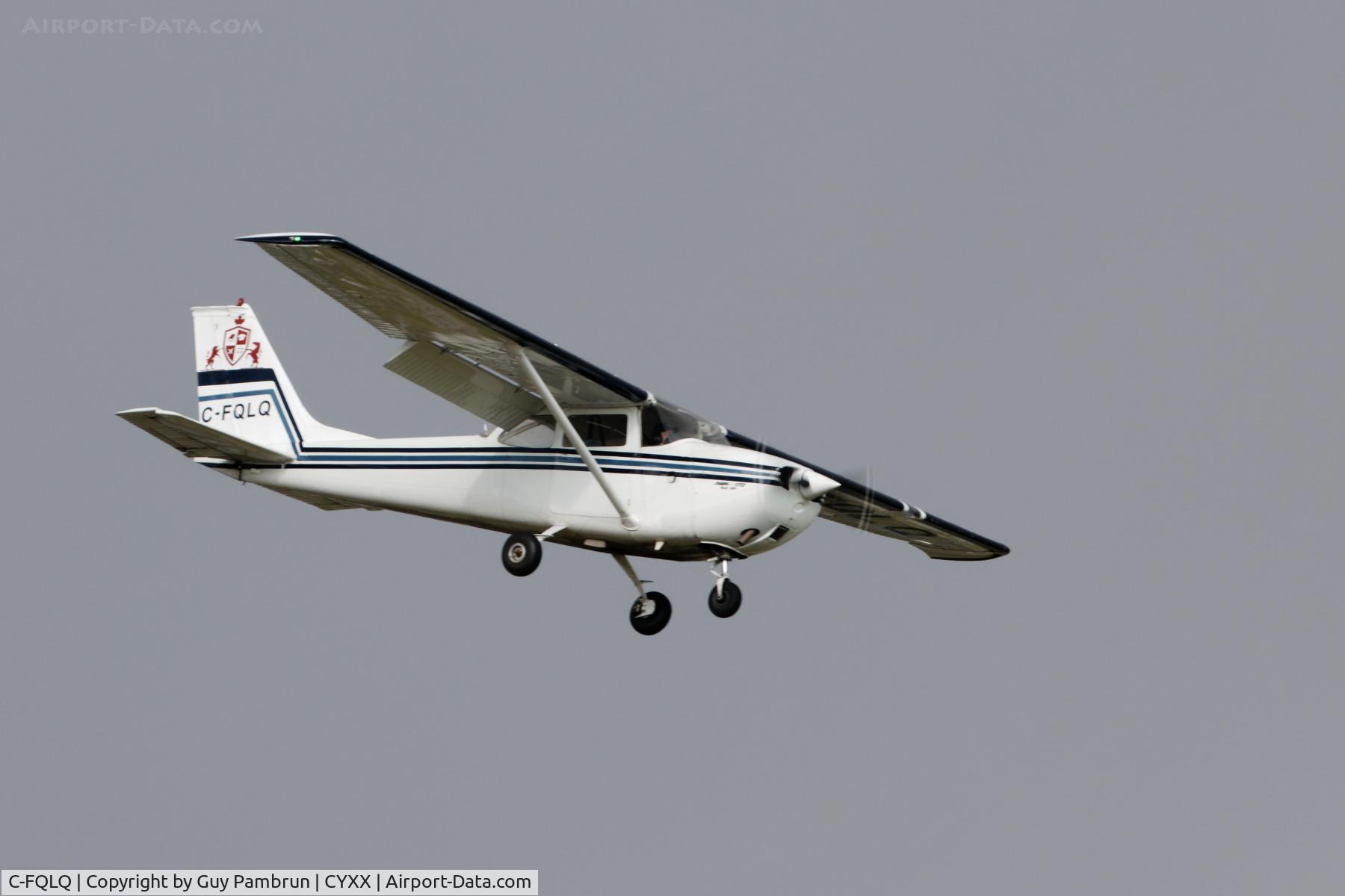 C-FQLQ, 1969 Cessna 172K Skyhawk C/N 17257933, Landing on 19