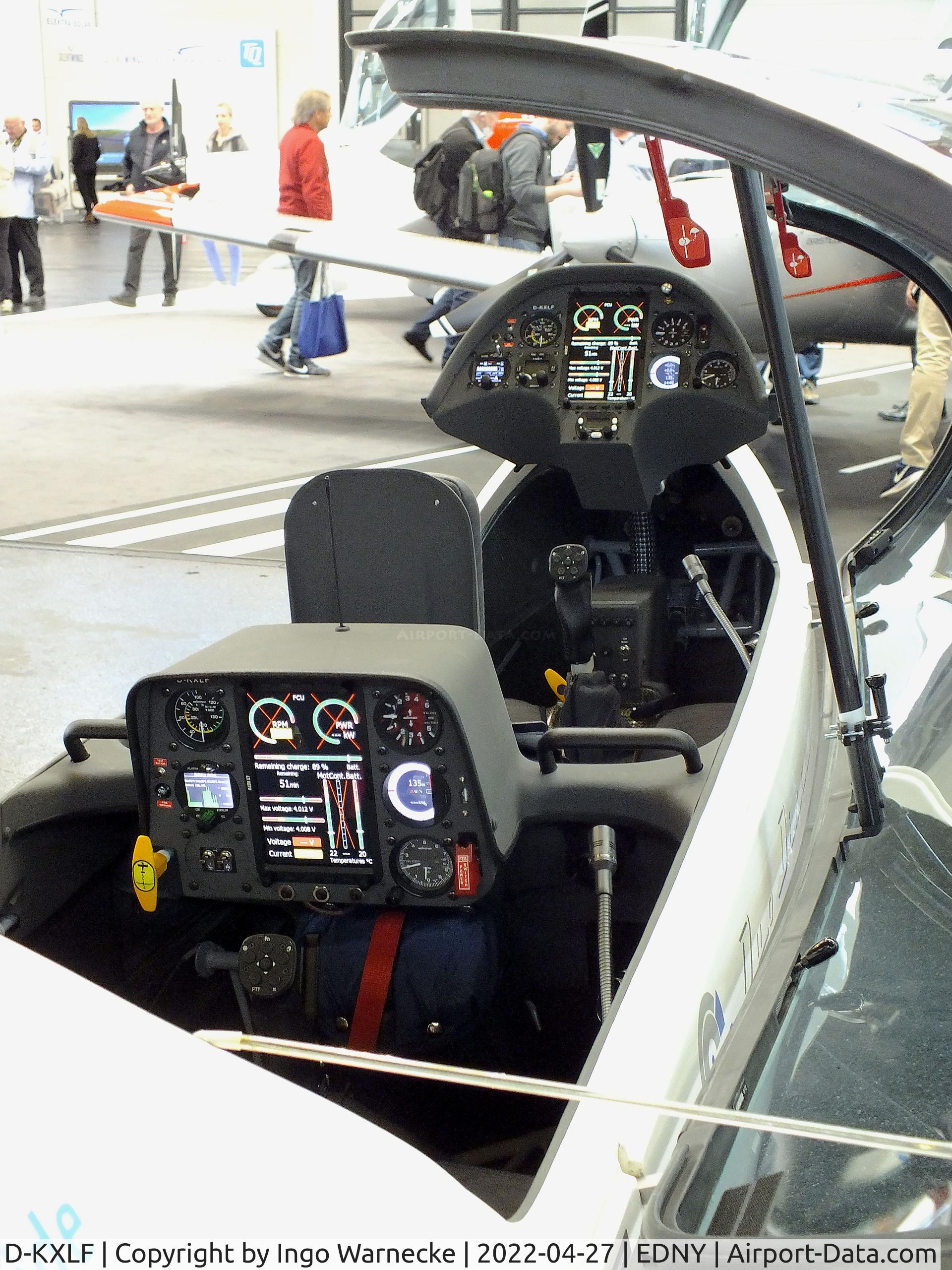 D-KXLF, 2021 Schempp-Hirth Duo Discus F C/N 001, Schempp-Hirth Duo Discus with electric motor (FES, Front Electric Selflaunch/Sustainer) at the AERO 2022, Friedrichshafen #c