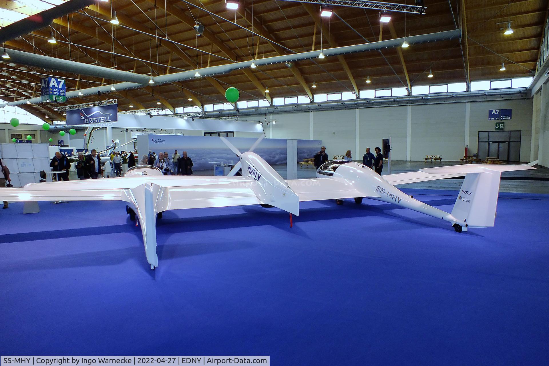 S5-MHY, 2016 H2FLY HY4 Pipistrel C/N 001, DLR/H2FLY HY4 with electric motor powered by fuel cell, at the AERO 2022, Friedrichshafen