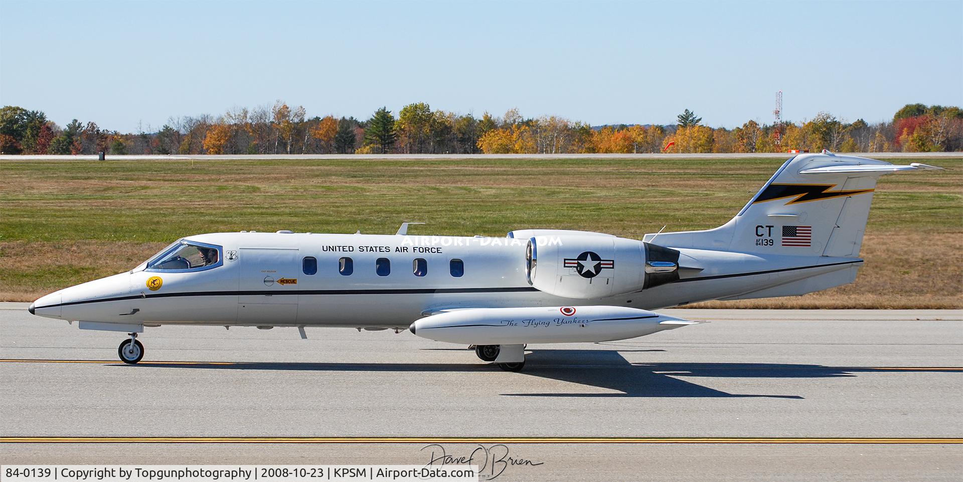 84-0139, 1984 Gates Learjet C-21A C/N 35A-585, YANKEE21 taxiing back to RW34