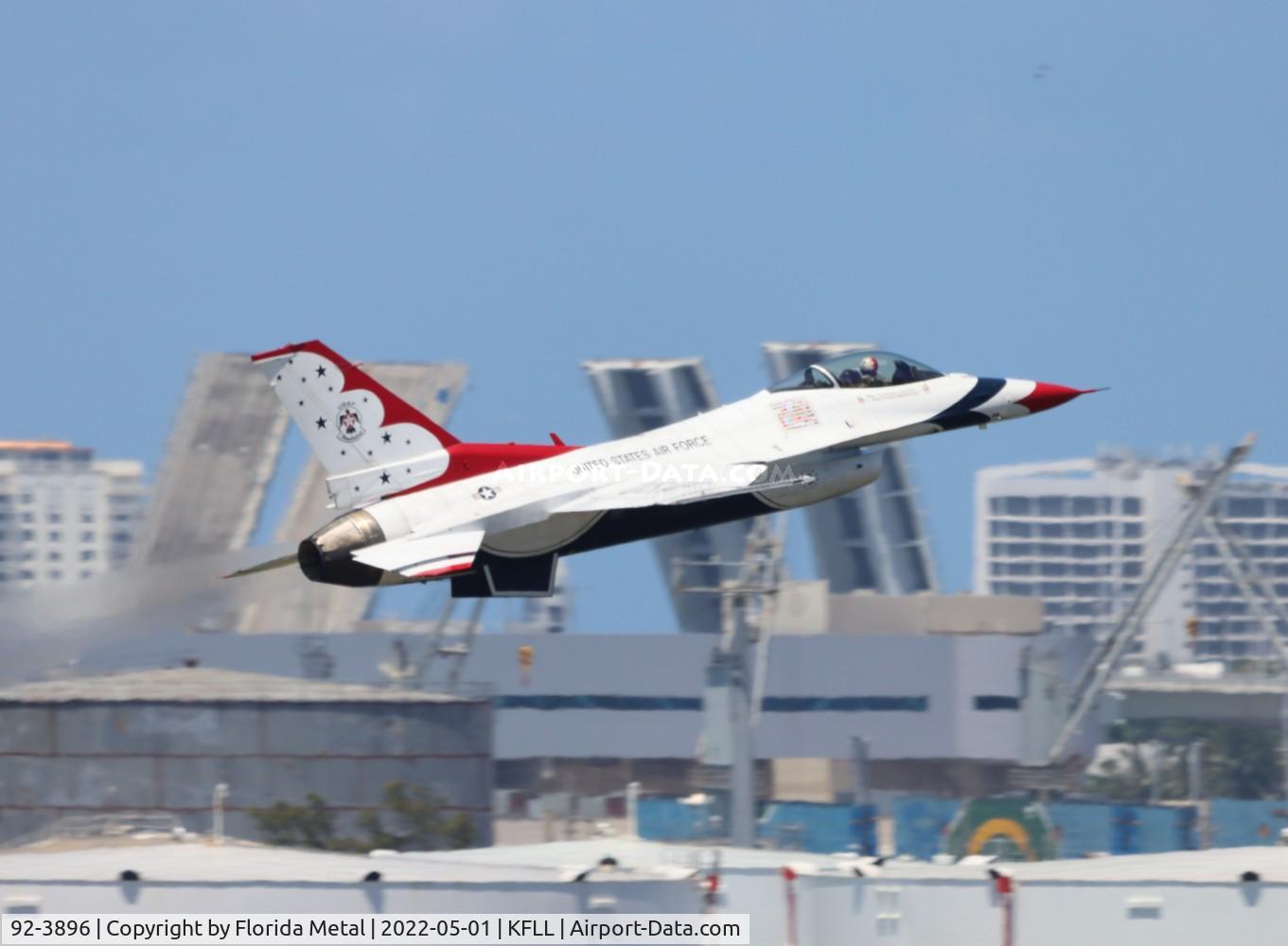 92-3896, General Dynamics F-16CJ Fighting Falcon C/N CC-138, FLL 2022