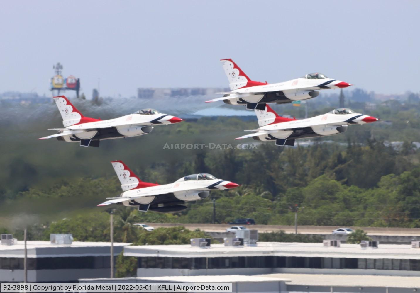 92-3898, General Dynamics F-16CJ Fighting Falcon C/N CC-140, FLL 2022