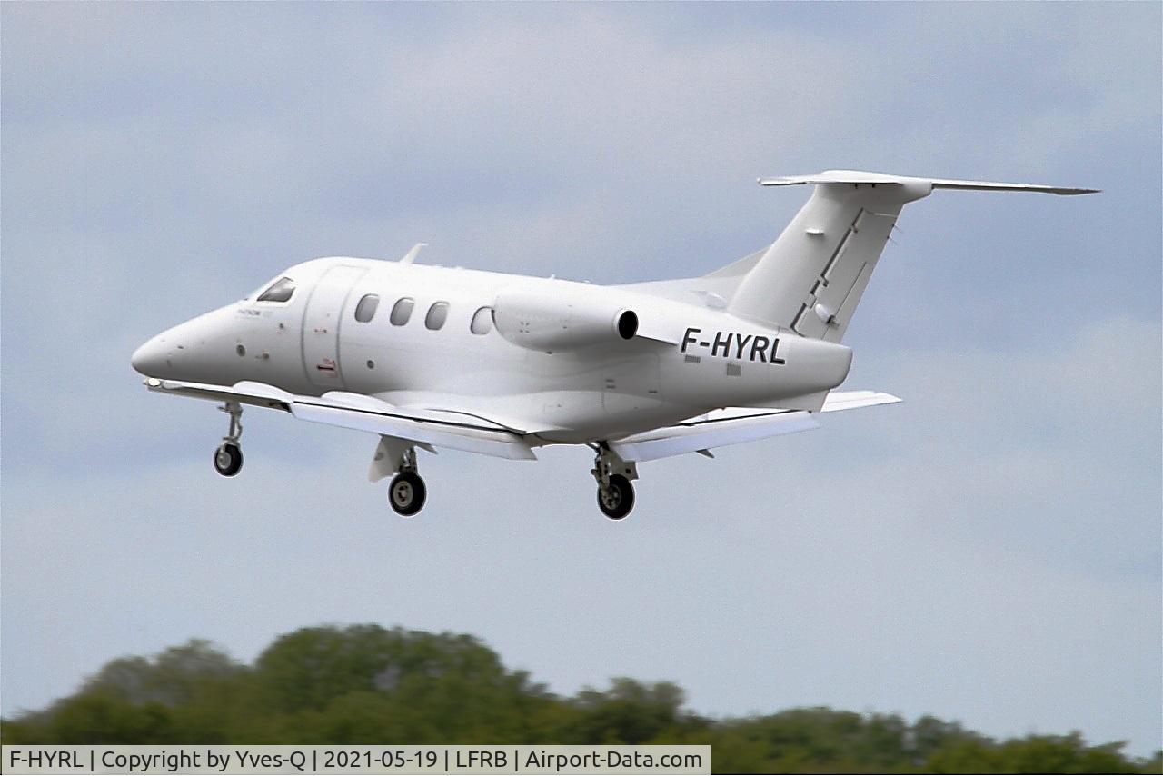 F-HYRL, 2021 Embraer EMB-500 Phenom 100 C/N 50000040, Embraer EMB-500 Phenom, Take off rwy 25L, Brest-Bretagne airport (LFRB-BES)