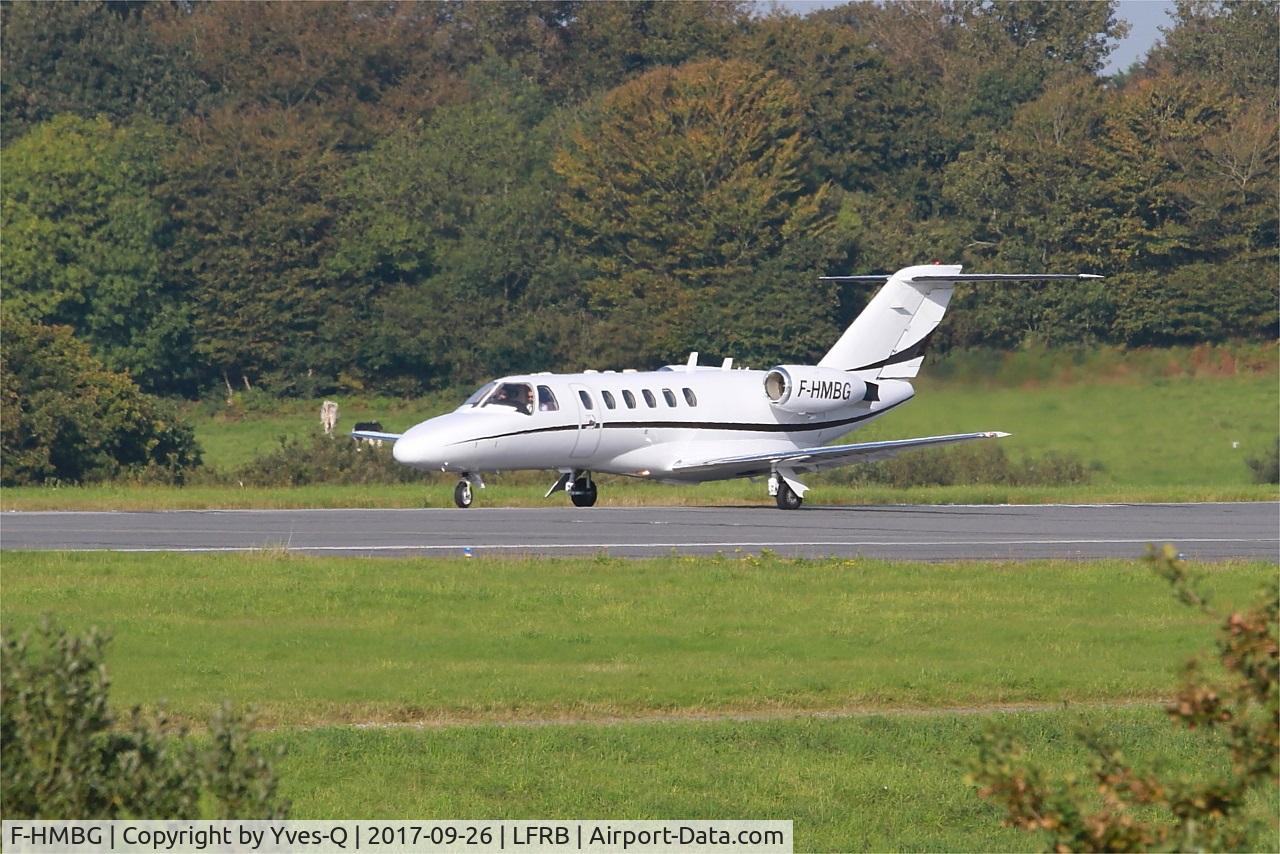 F-HMBG, 2003 Cessna 525A CitationJet CJ2 C/N 525A-0142, Cessna 525A Citation Jet CJ2, Ready to take off rwy 25L, Brest-Bretagne airport (LFRB-BES)
