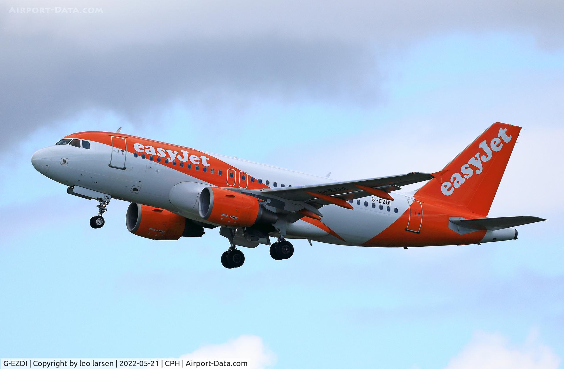 G-EZDI, 2008 Airbus A319-111 C/N 3537, Copenhagen 21.5.2022