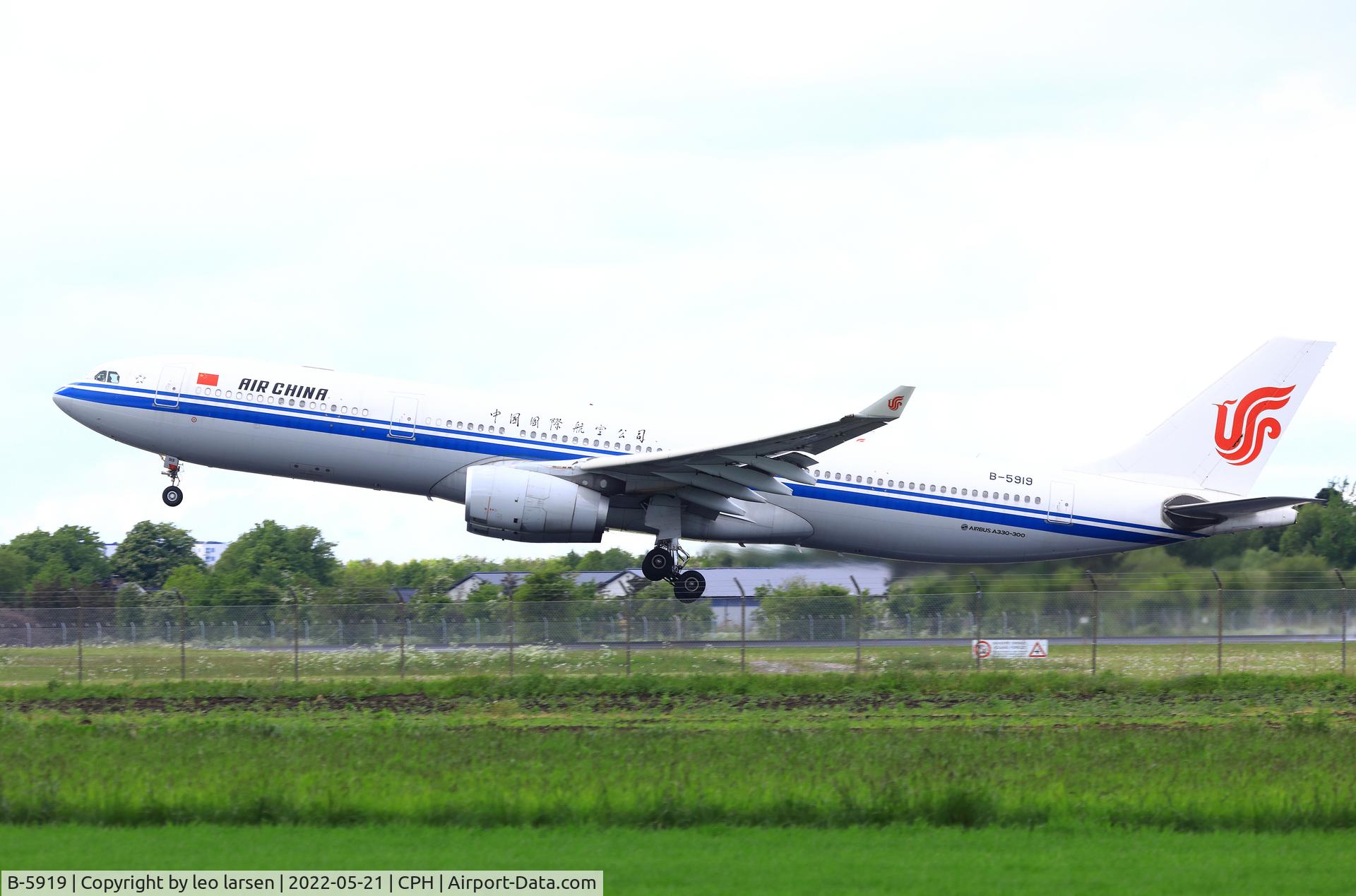 B-5919, 2013 Airbus A330-343X C/N 1413, Copenhagen 21.5.2022