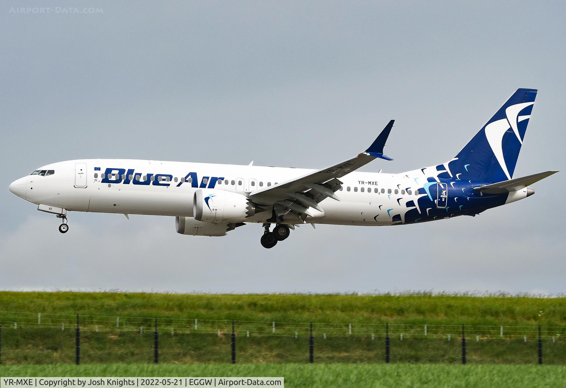 YR-MXE, 2021 Boeing 737-8 MAX C/N 43331, Arriving at Luton.