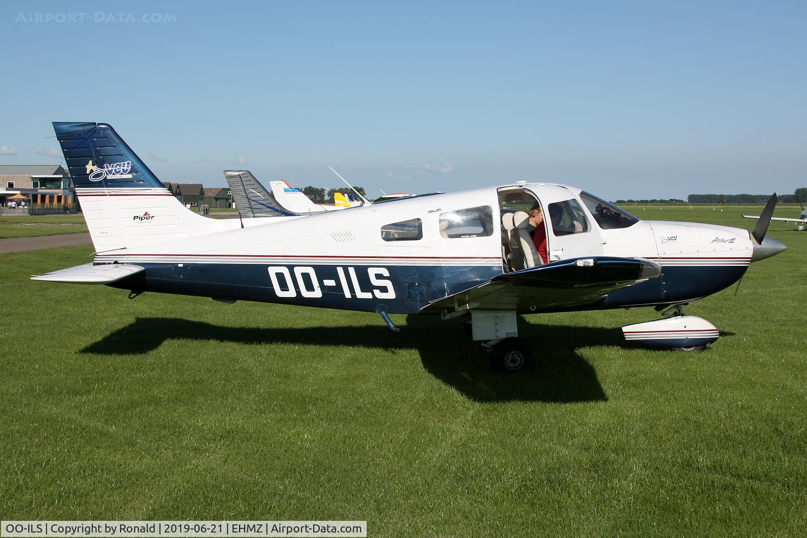 OO-ILS, Piper PA28-181 C/N 28-43432, at ehmz