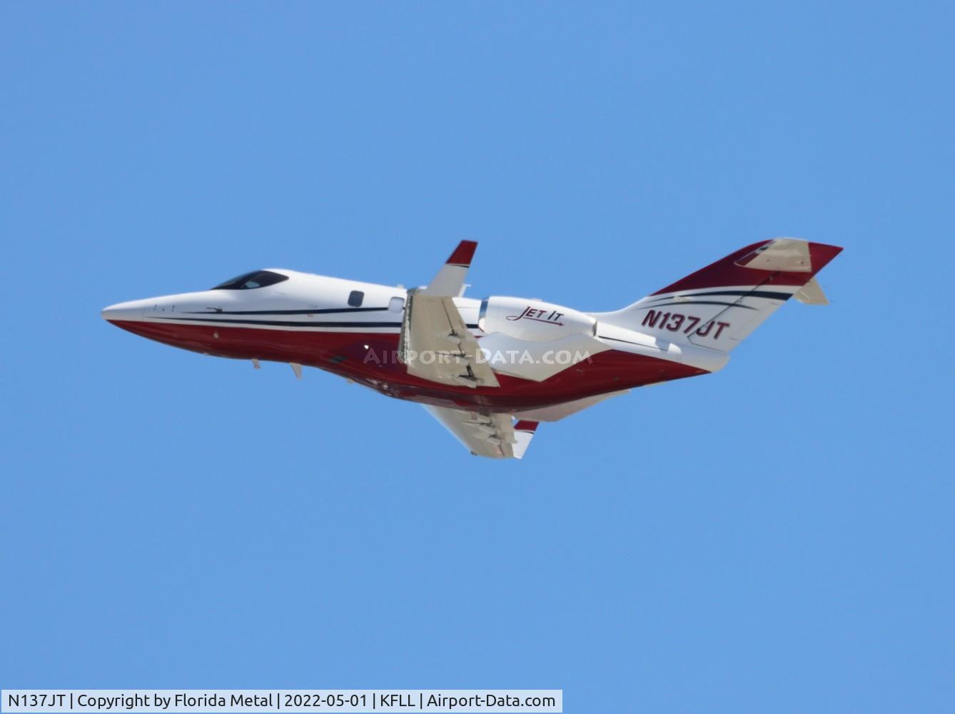 N137JT, 2019 Honda HA-420 Hondajet C/N 42000178, FLL 2022