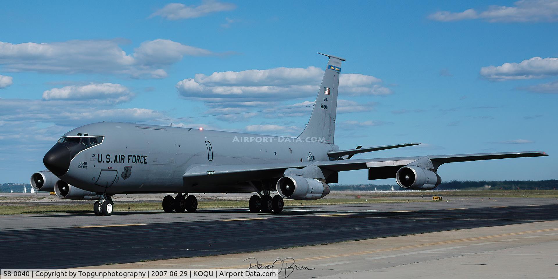 58-0040, 1958 Boeing KC-135E Stratotanker C/N 17785, TOPCAT61 taxis to RW16