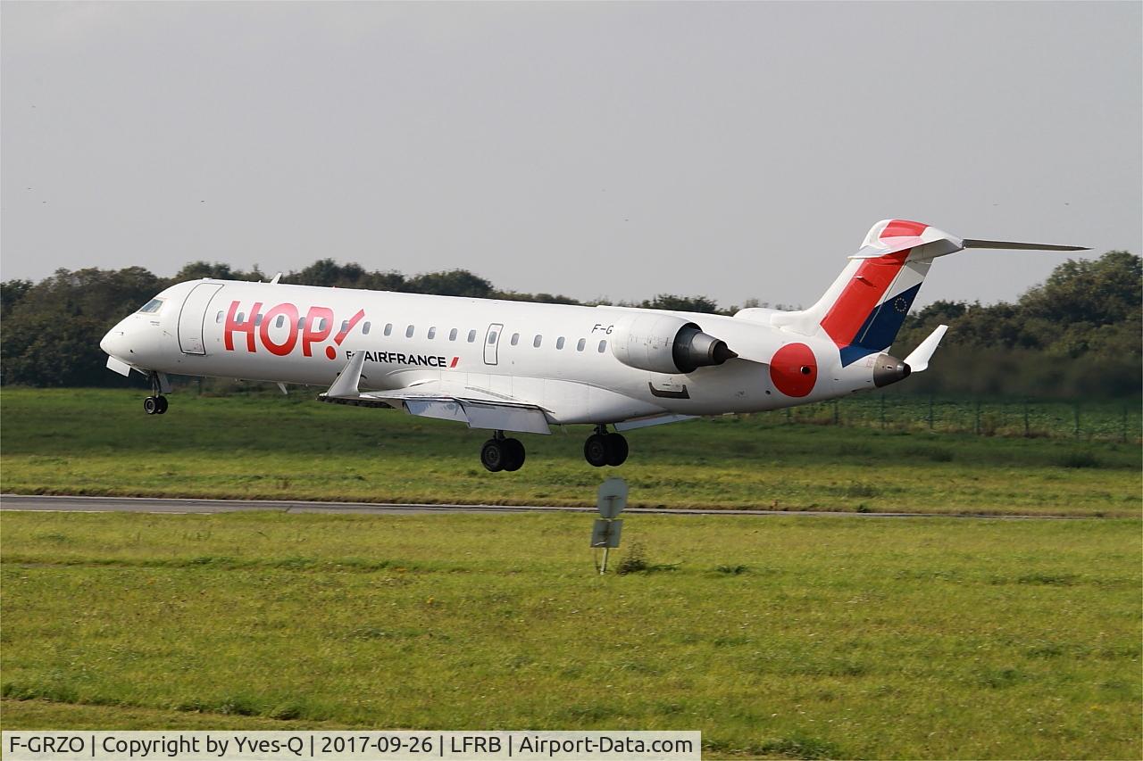 F-GRZO, 2007 Canadair CRJ-700 (CL-600-2C10) Regional Jet C/N 10265, Canadair Regional Jet CRJ-700, Landing Rwy 25L, Brest-Bretagne Airport (LFRB-BES)