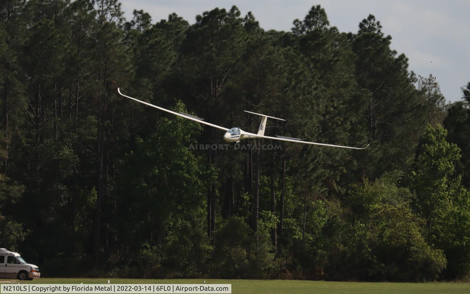 N210LS, 2006 Dg Flugzeugbau LS 10-A C/N 10002, Senior Soaring 2022