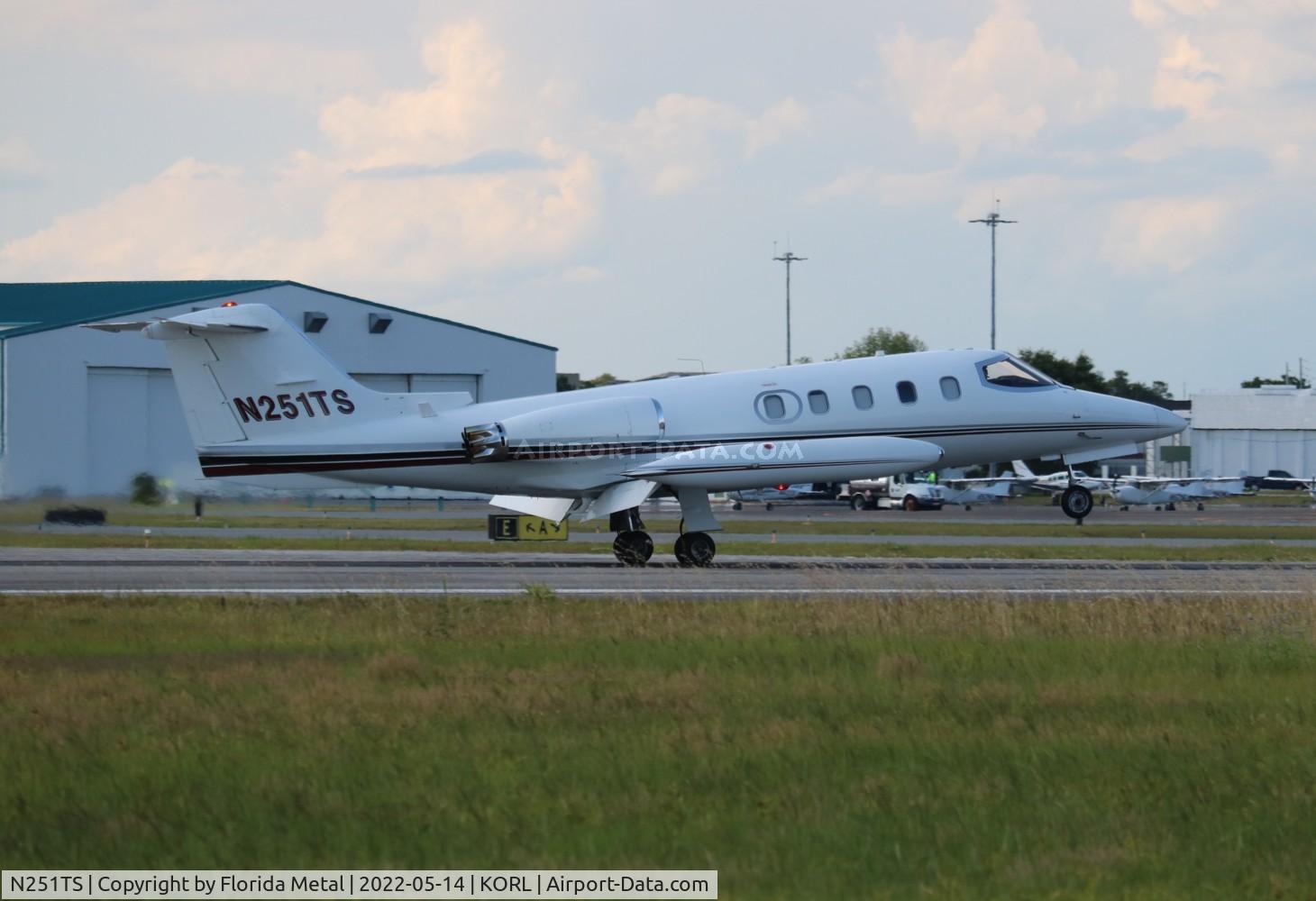 N251TS, 1975 Gates Learjet 25B C/N 201, Lear 25B