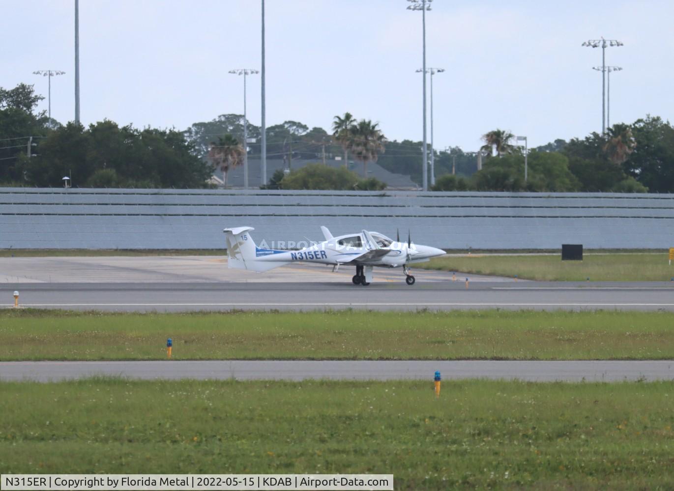 N315ER, 2016 Diamond DA-42NG Twin Star C/N 42.N214, DAB 2022