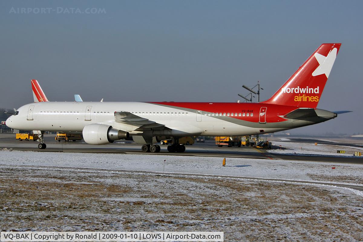 VQ-BAK, 1995 Boeing 757-2Q8 C/N 26332, at lows