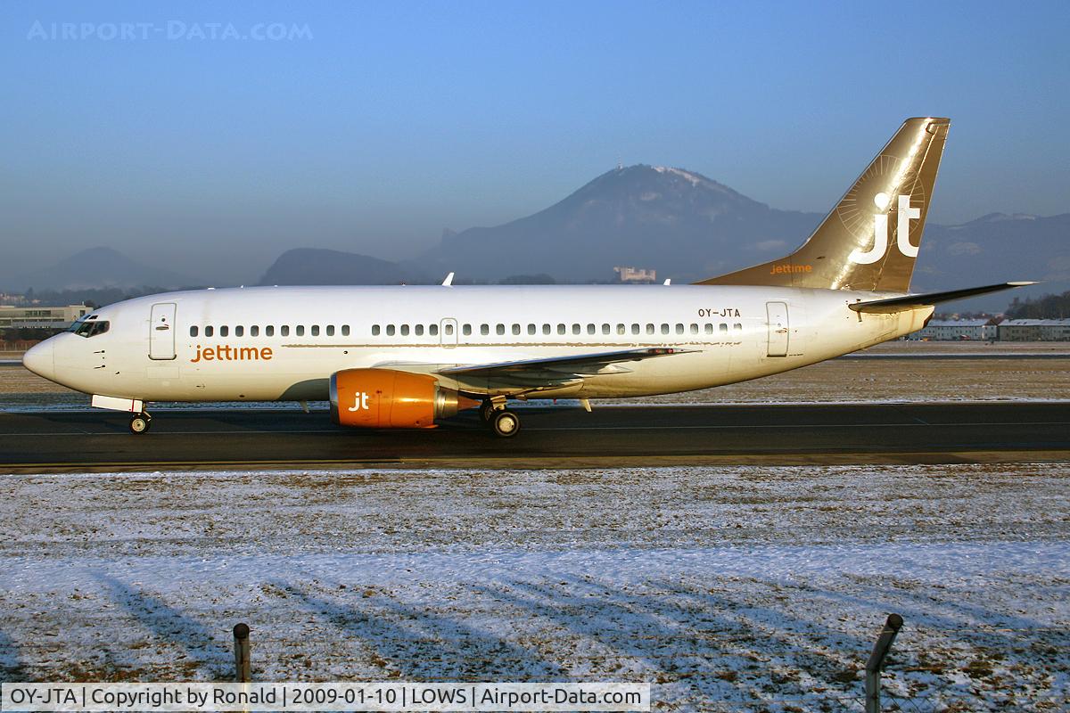 OY-JTA, 1987 Boeing 737-33A C/N 23631, at lows