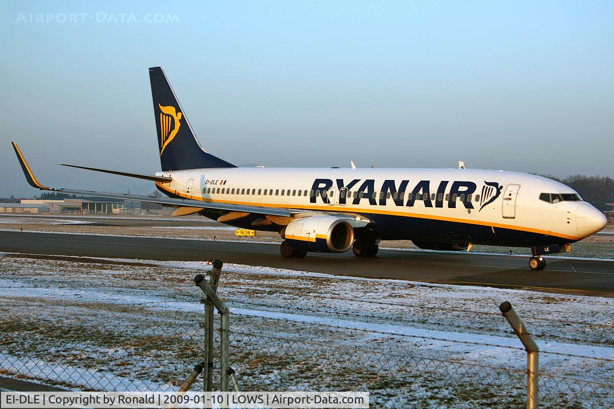 EI-DLE, 2006 Boeing 737-8AS C/N 33587, at lows