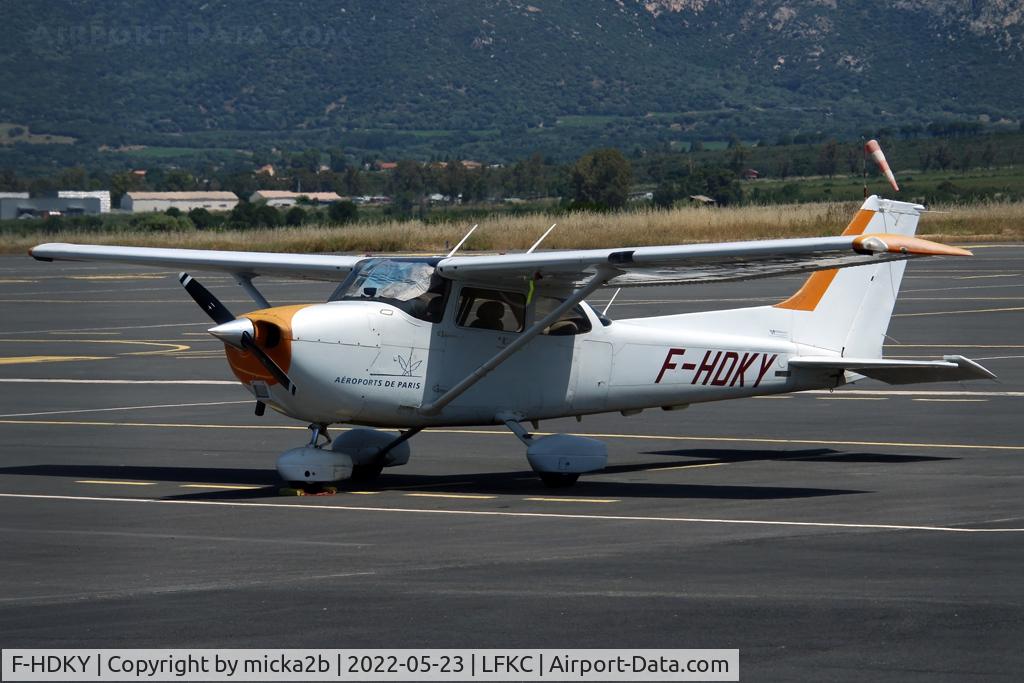 F-HDKY, 2010 Cessna 172SP C/N 172S11038, Parked