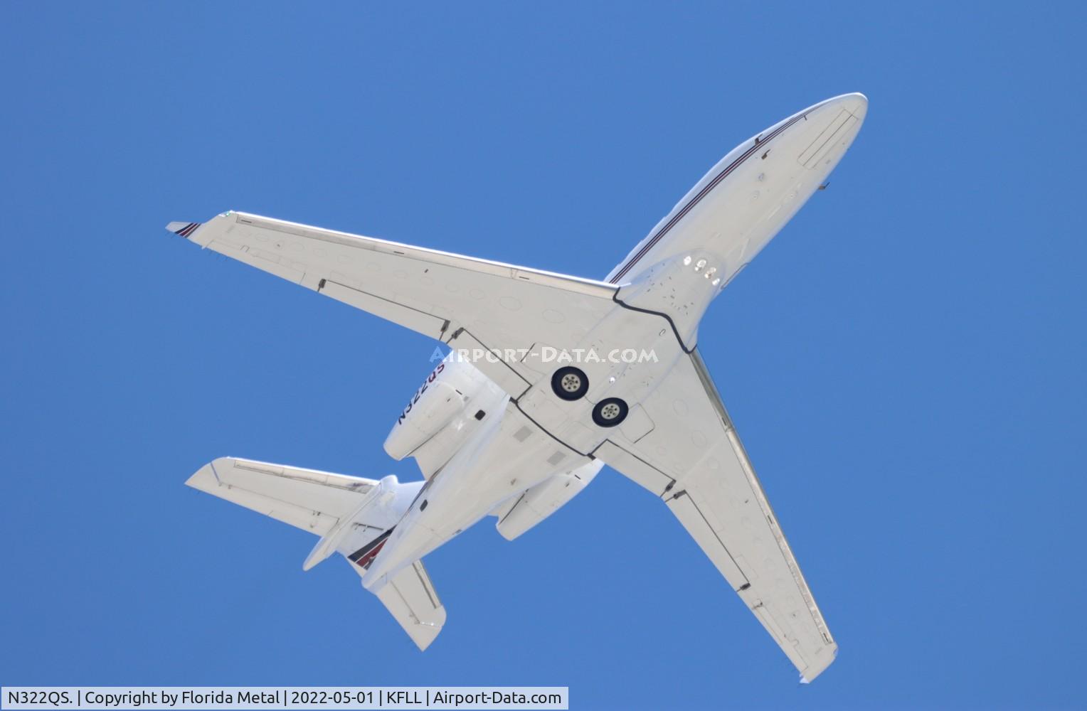 N322QS., 2013 Embraer EMB-505 Phenom 300 C/N 50500165, FLL 2022