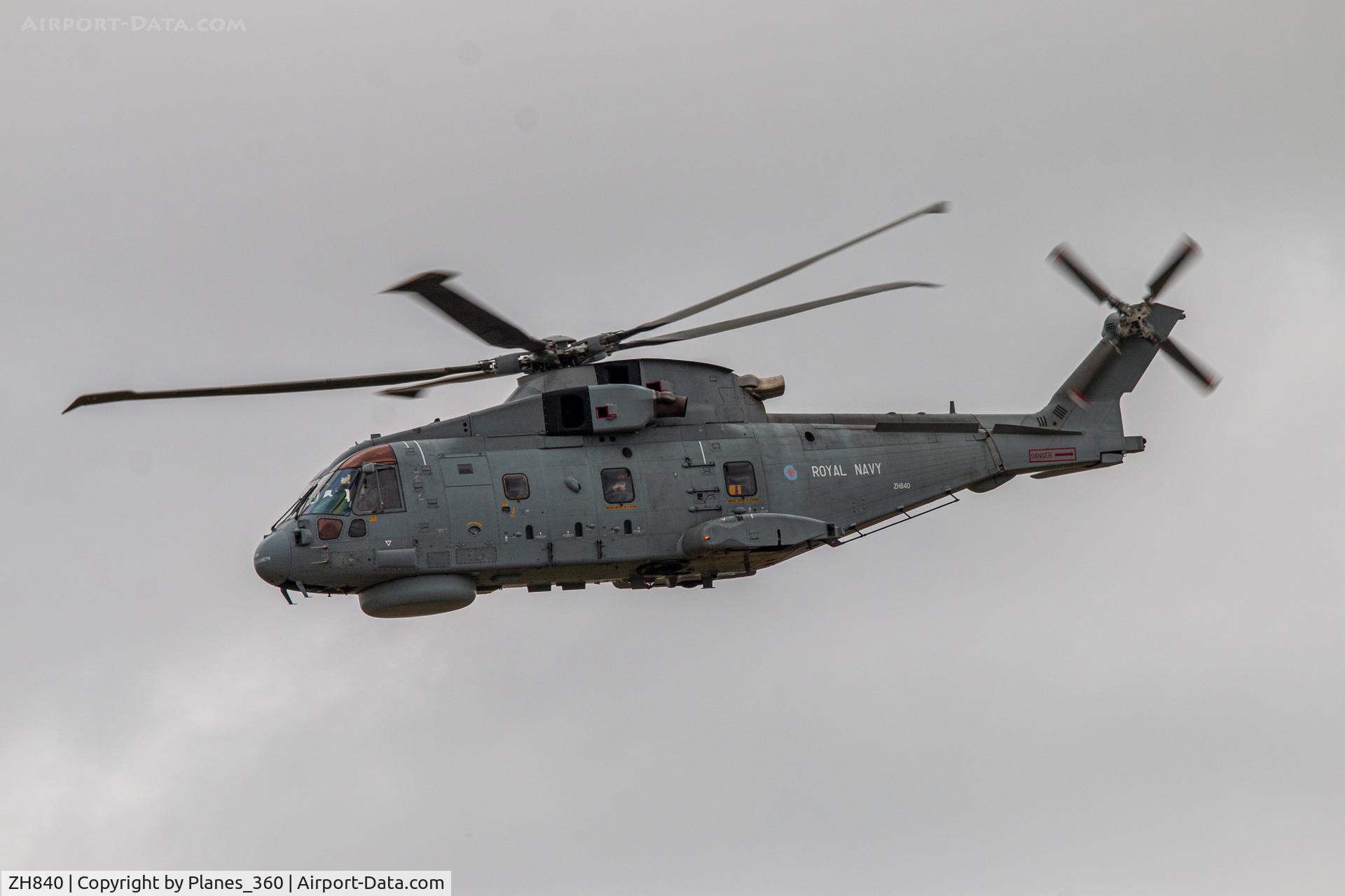 ZH840, AgustaWestland EH-101 Merlin HM1 (Mk111) C/N 50085/RN20, Departing RIAT