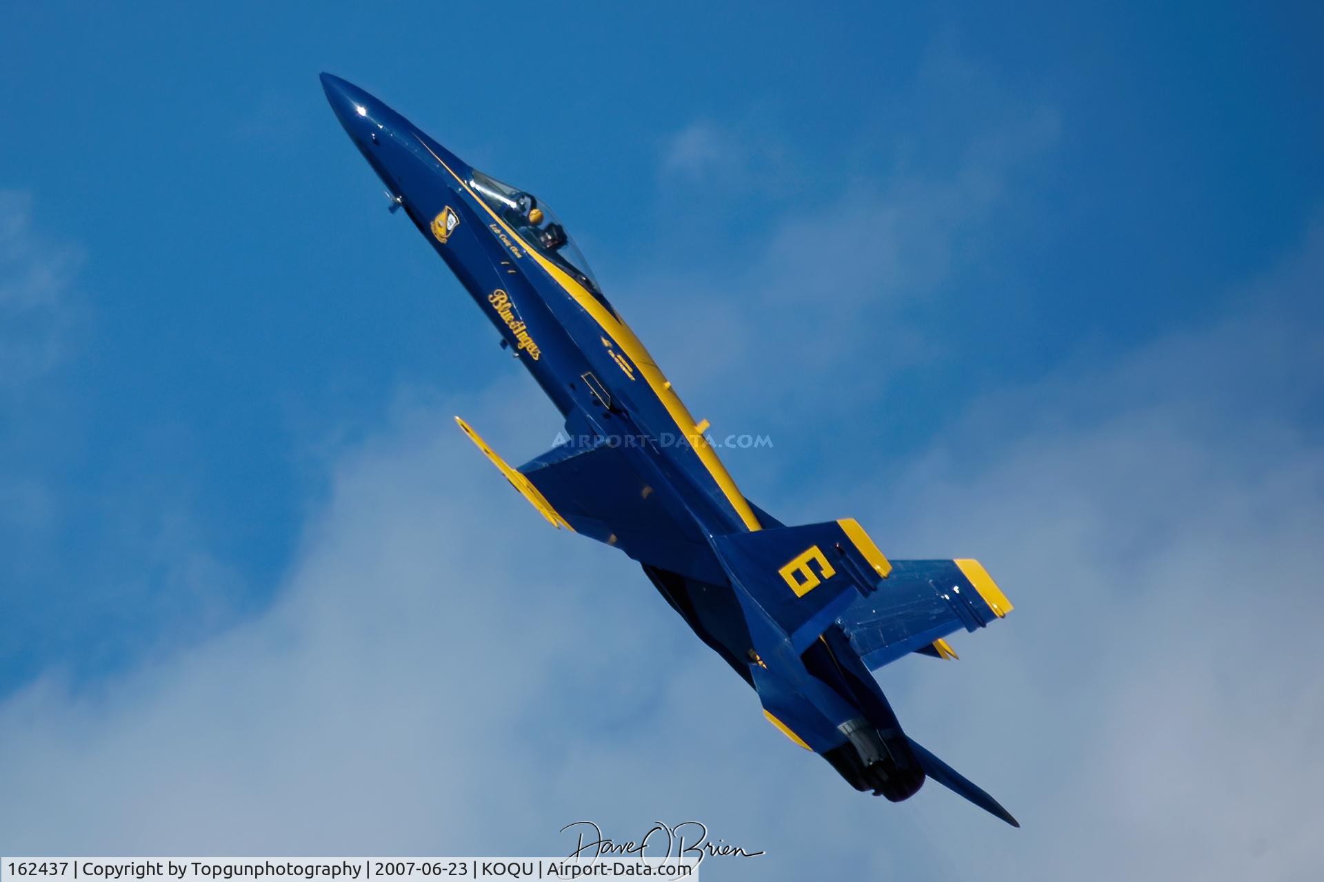 162437, McDonnell Douglas F/A-18A Hornet C/N 0281, Blue Angel #6 in the climb