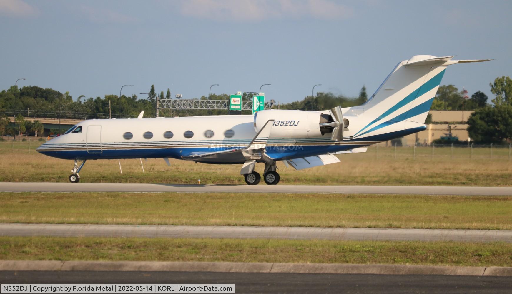 N352DJ, 1998 Gulfstream Aerospace G-IV C/N 1352, ORL 2022