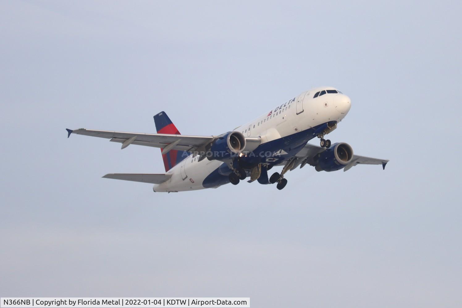 N366NB, 2003 Airbus A319-114 C/N 2026, DTW 2022