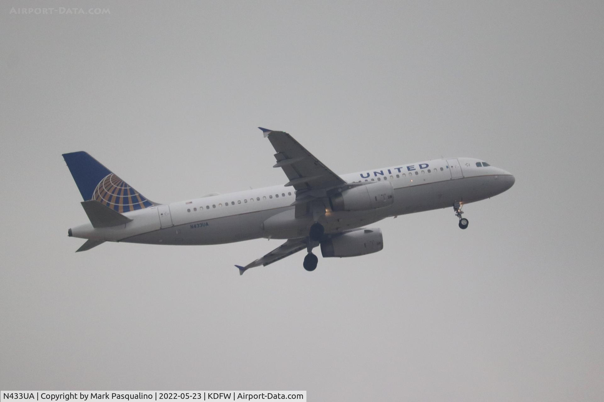 N433UA, 1996 Airbus A320-232 C/N 589, Airbus A320-232