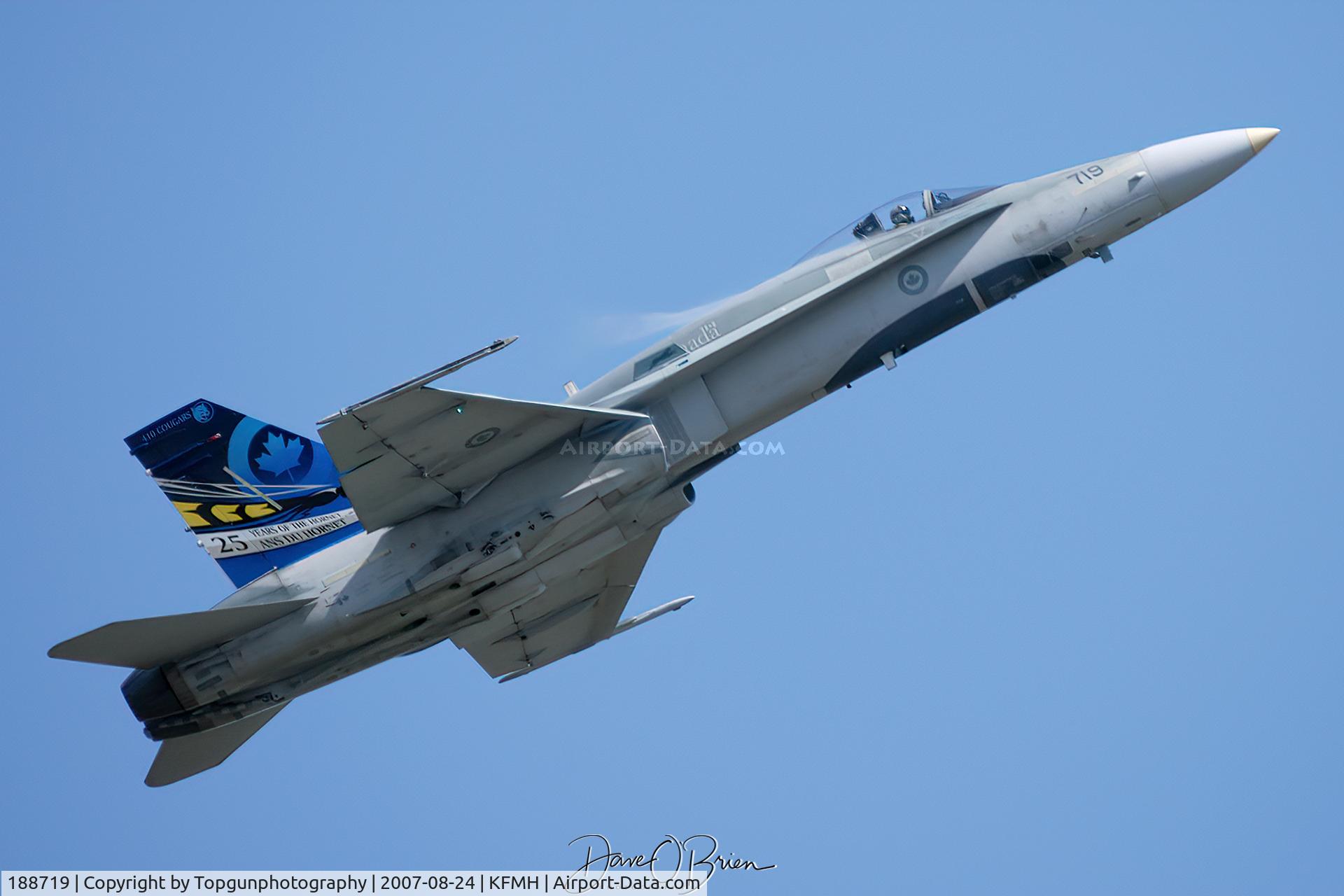 188719, McDonnell Douglas CF-188A Hornet C/N 0178/A139, CF-18 Demo's High Alpha Pass
