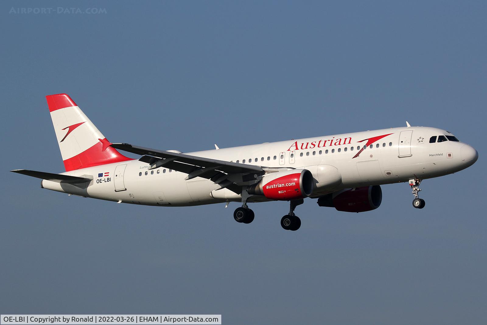 OE-LBI, 2003 Airbus A320-214 C/N 1937, at spl