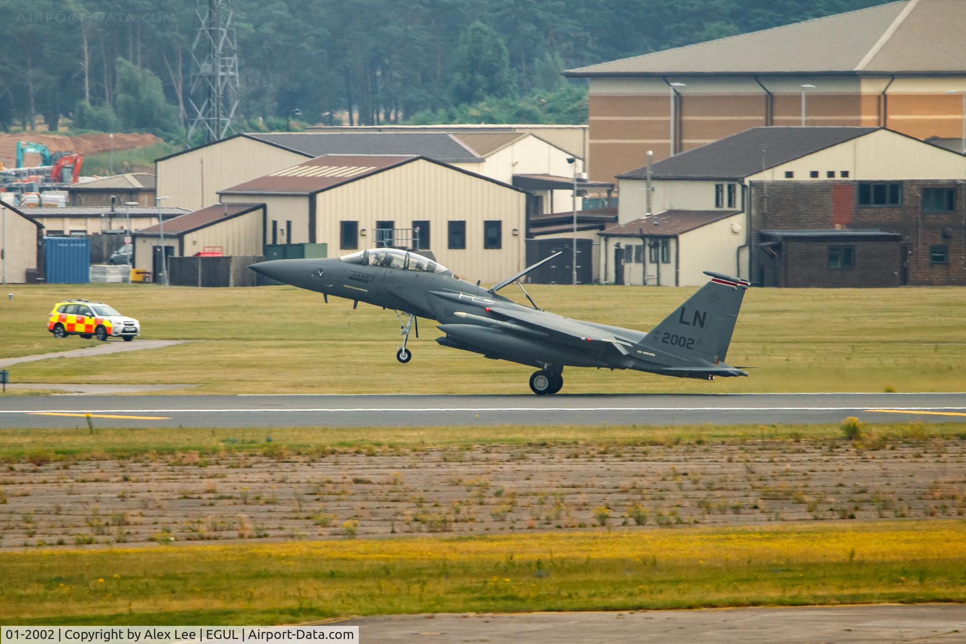 01-2002, 2001 McDonnell Douglas F-15E Strike Eagle C/N 1373/E234, Landing at Lakeheath